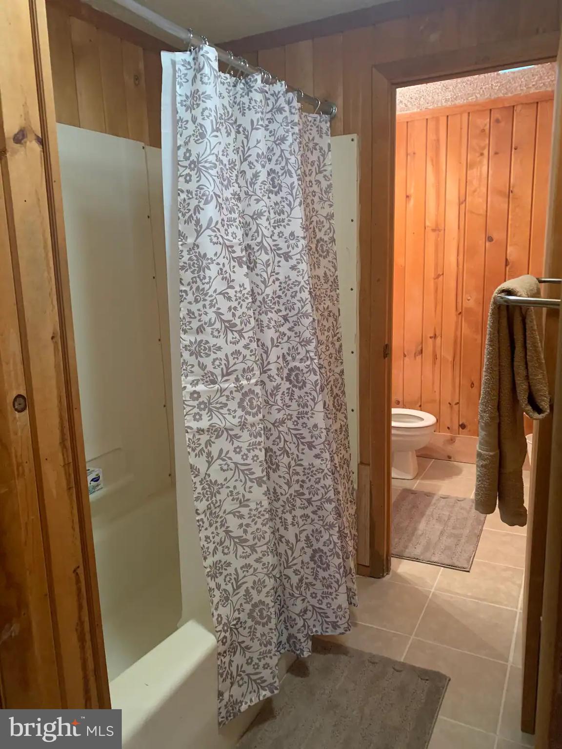 THE HILL CONDOS - Residential