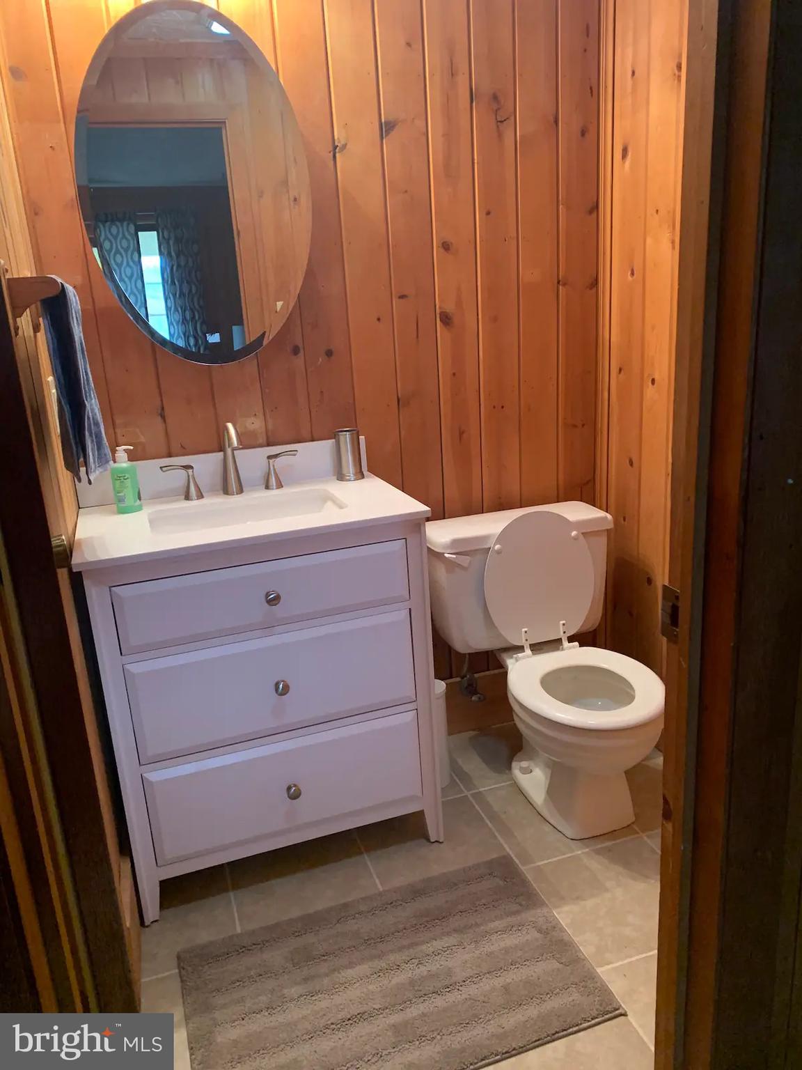 THE HILL CONDOS - Residential