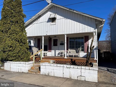 Homes For Sale - 36 Railroad Street<br/> Mifflin County, LEWISTOWN, PA 17044