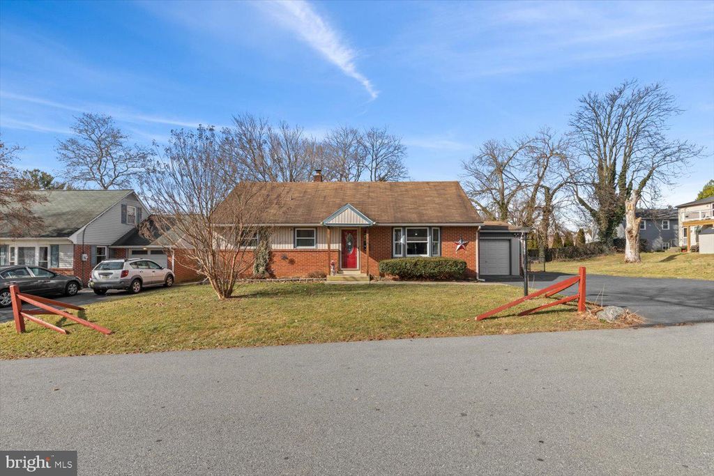 Photo of 1308 CROWN AVE, LANCASTER, PA 17601 (MLS # PALA2031926)