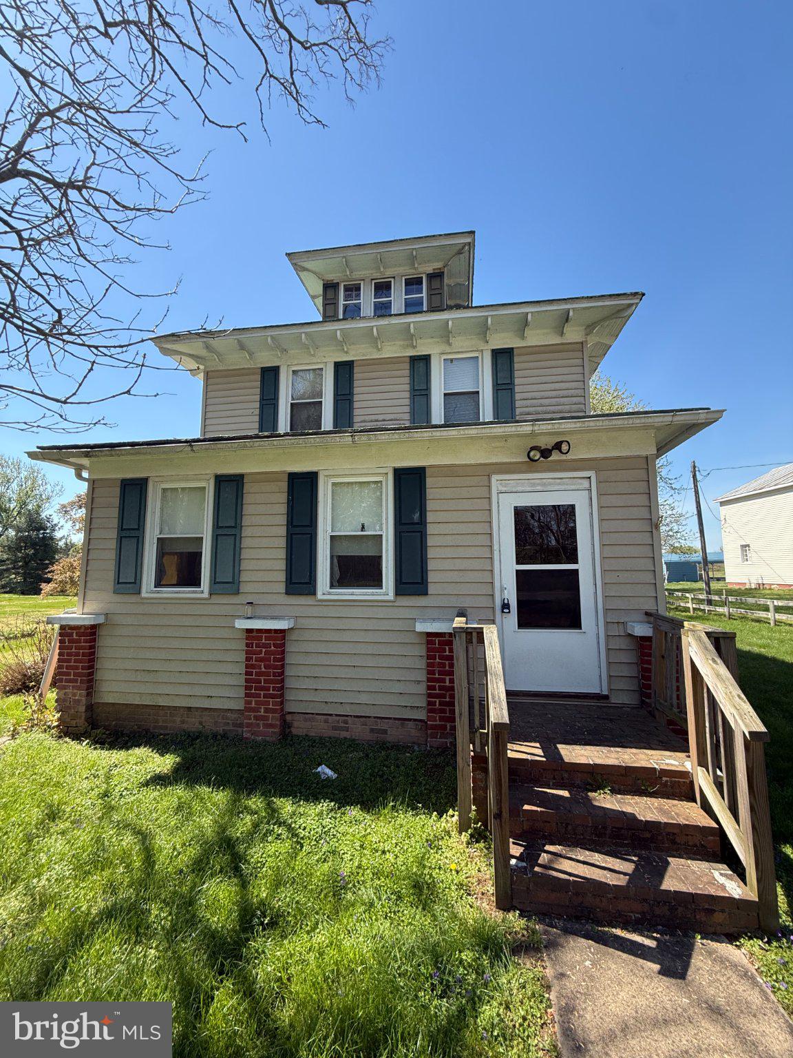 LOUISA - Residential