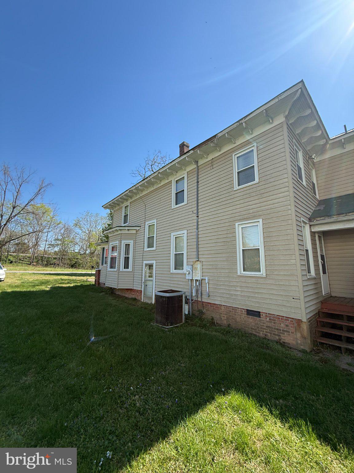 LOUISA - Residential