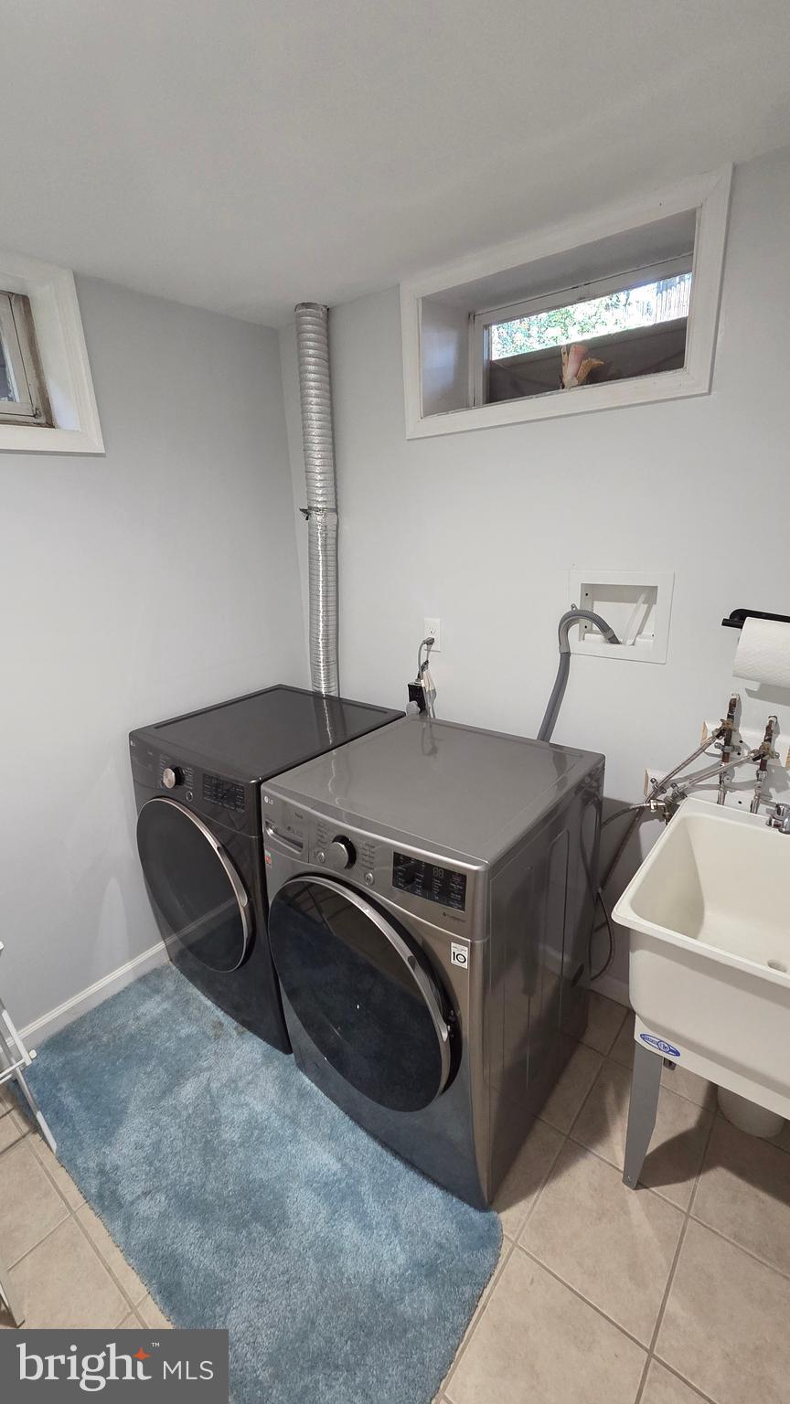 QUINCE ORCHARD MANOR - Residential Lease