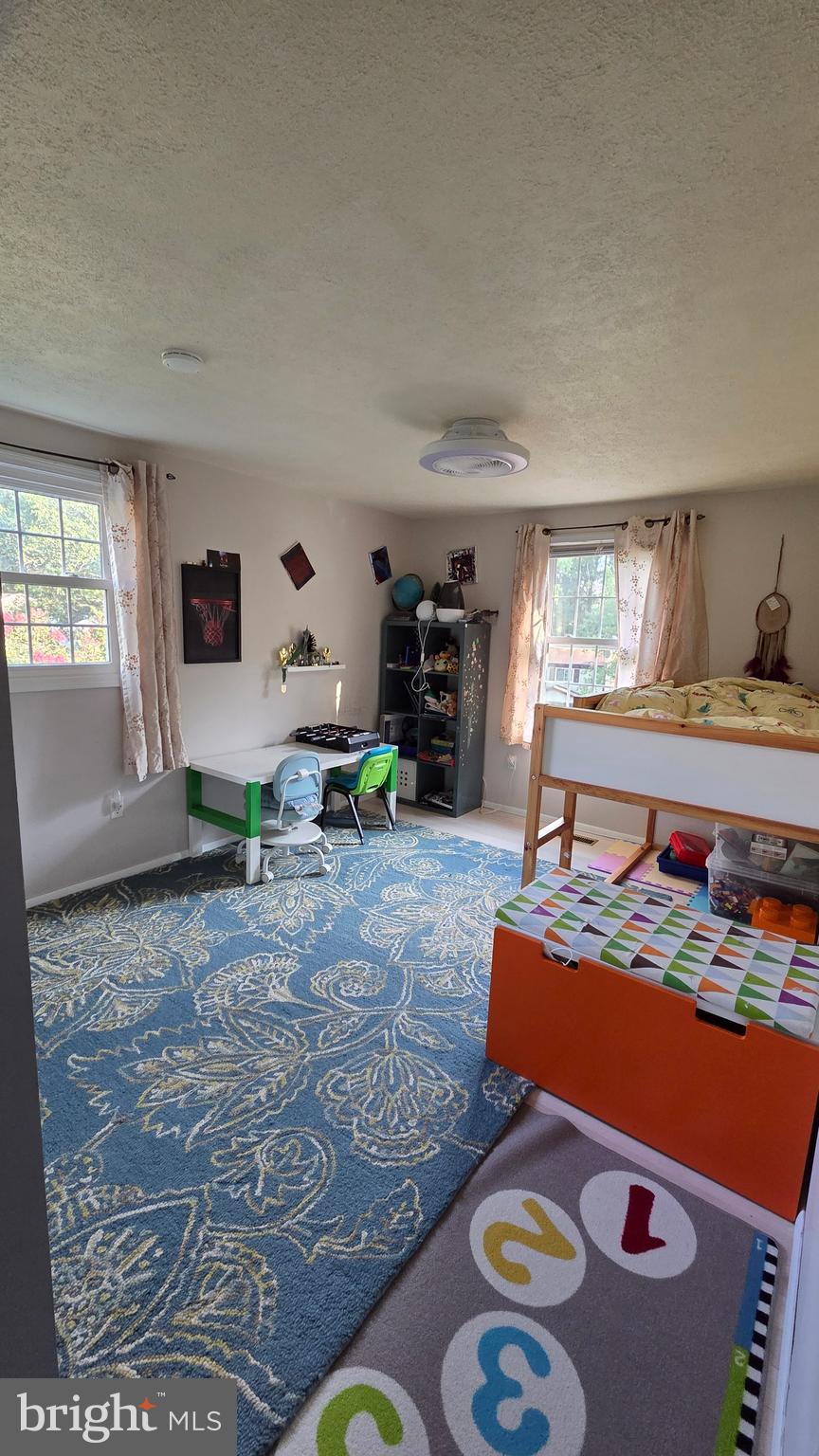 QUINCE ORCHARD MANOR - Residential Lease