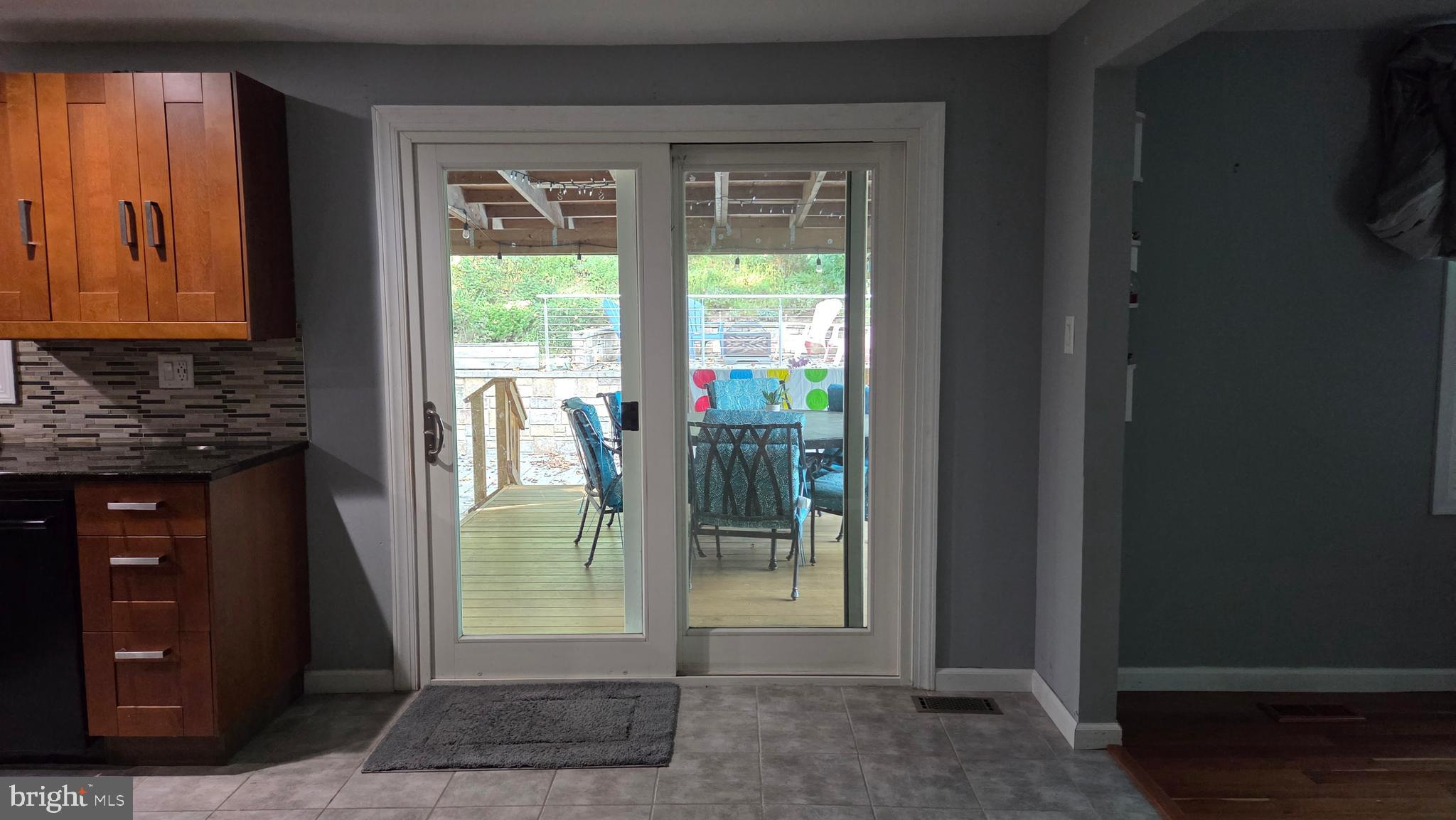 QUINCE ORCHARD MANOR - Residential Lease