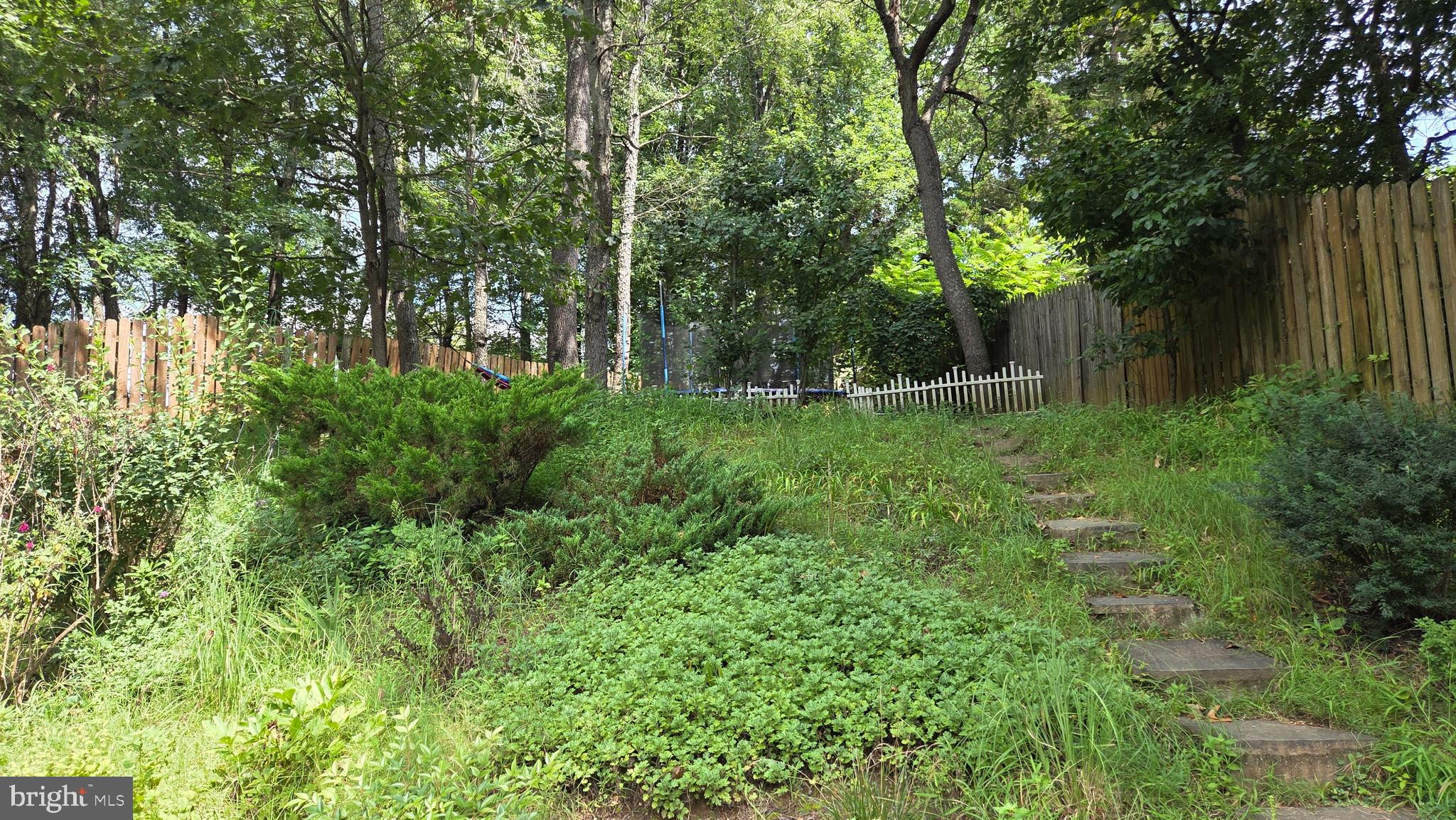 QUINCE ORCHARD MANOR - Residential Lease