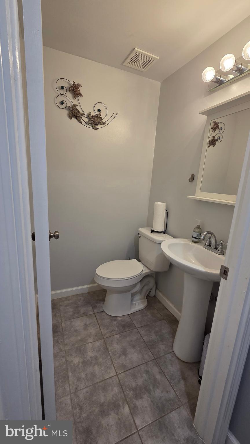 QUINCE ORCHARD MANOR - Residential Lease