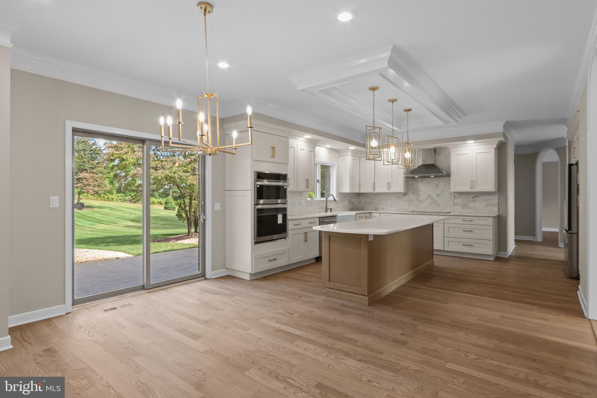 BROADHEAD MANOR - Residential