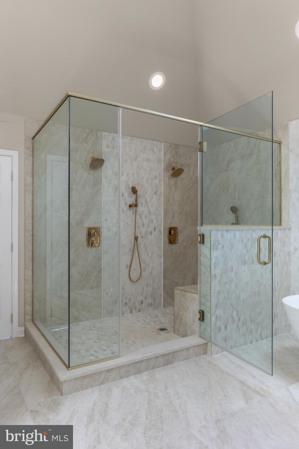 BROADHEAD MANOR - Residential