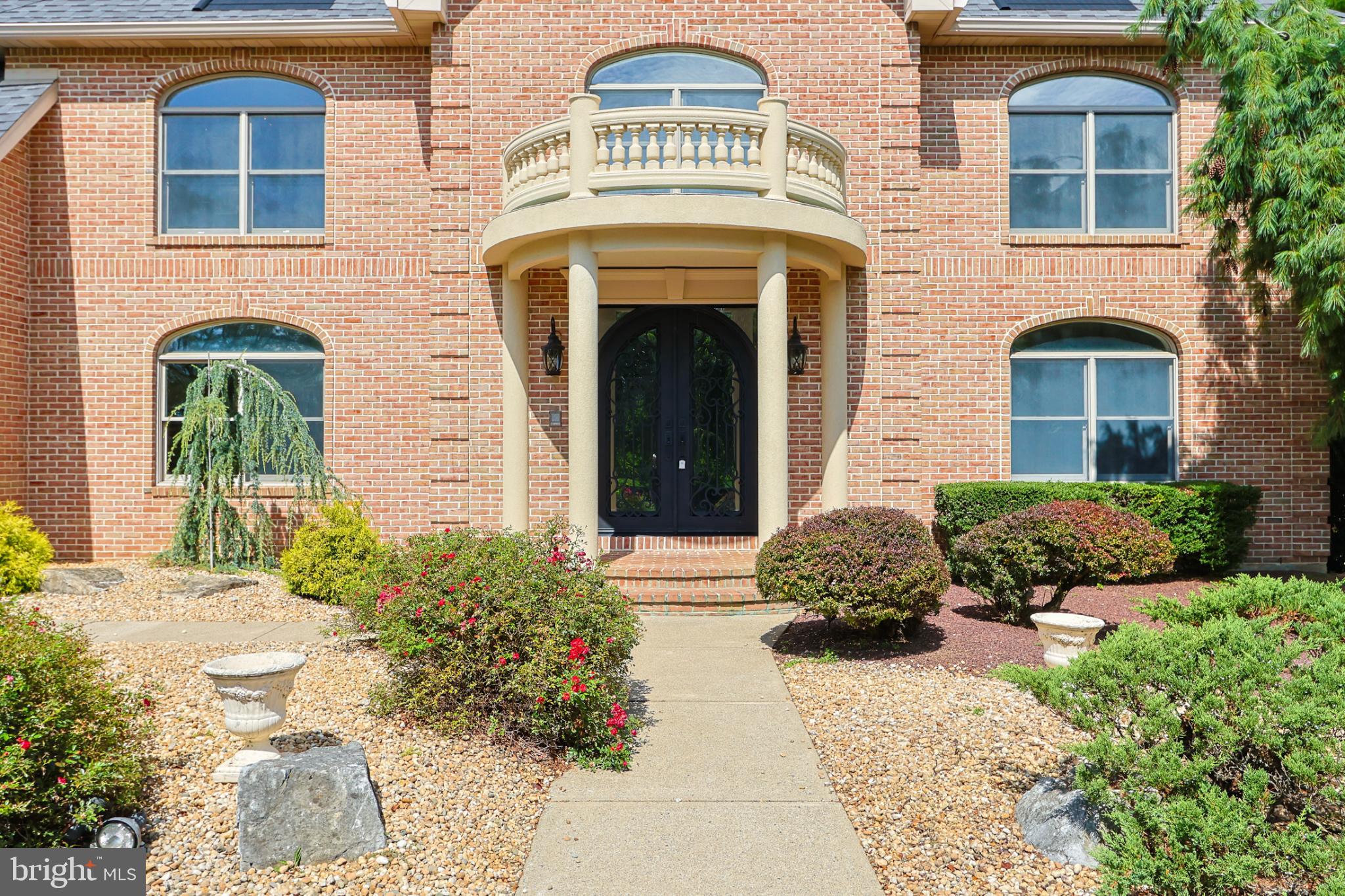 BROADHEAD MANOR - Residential