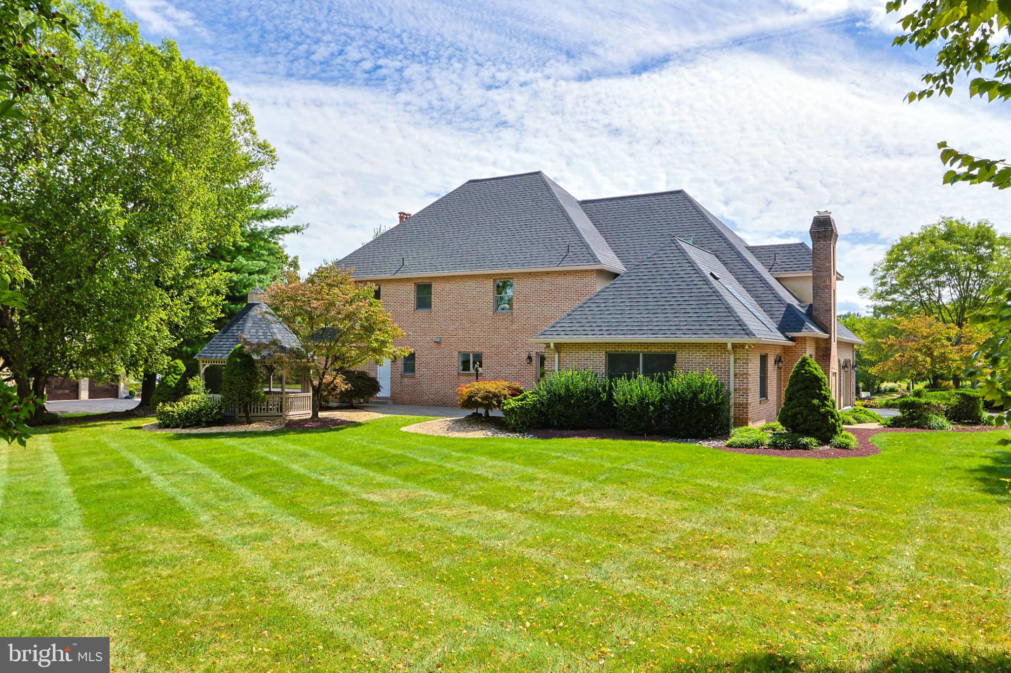 BROADHEAD MANOR - Residential