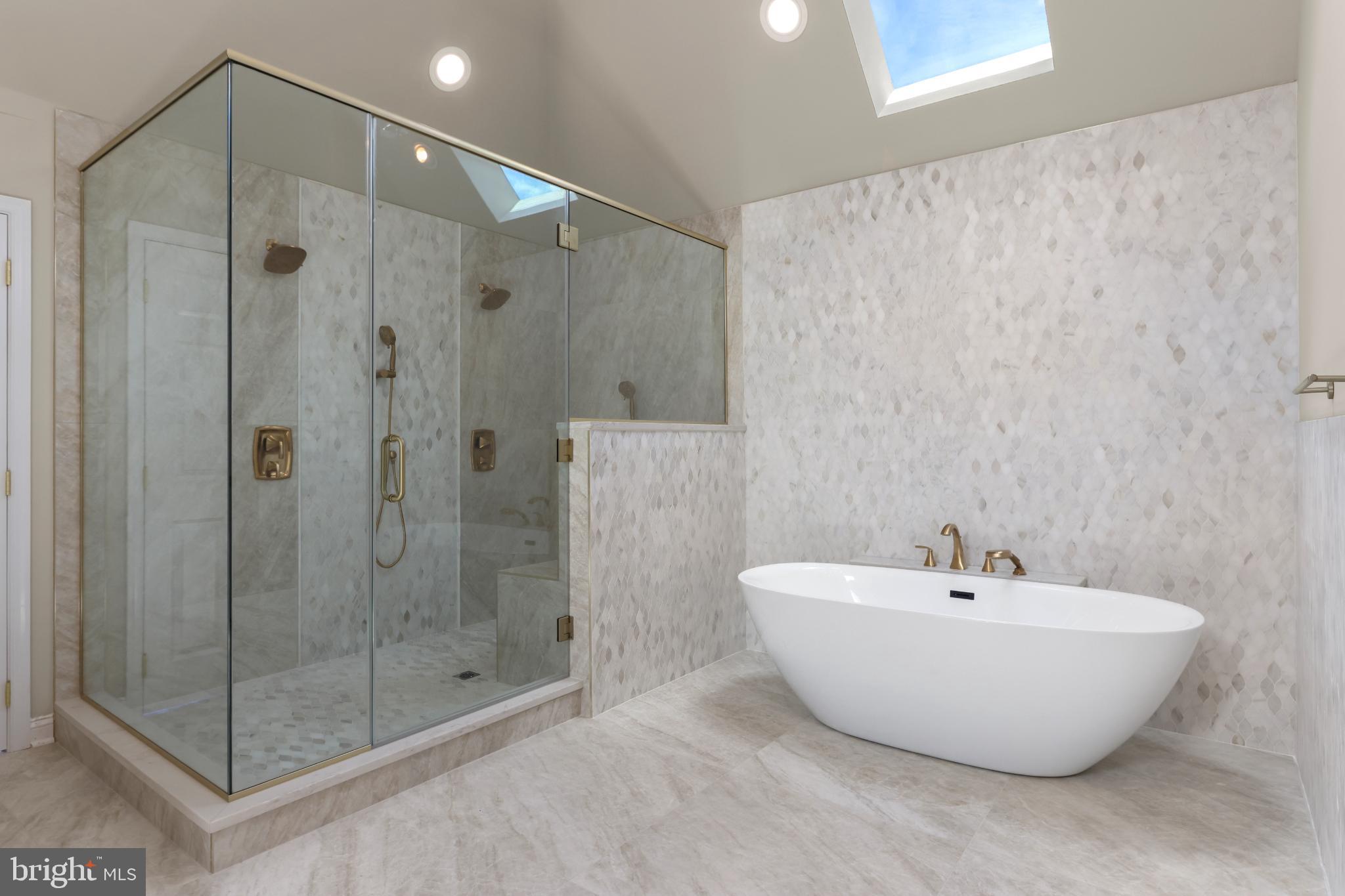 BROADHEAD MANOR - Residential