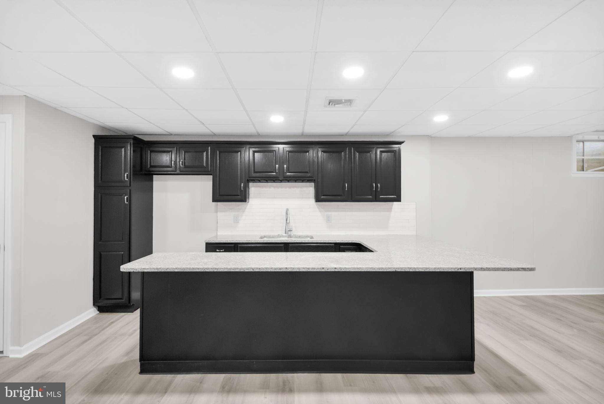 BROADHEAD MANOR - Residential