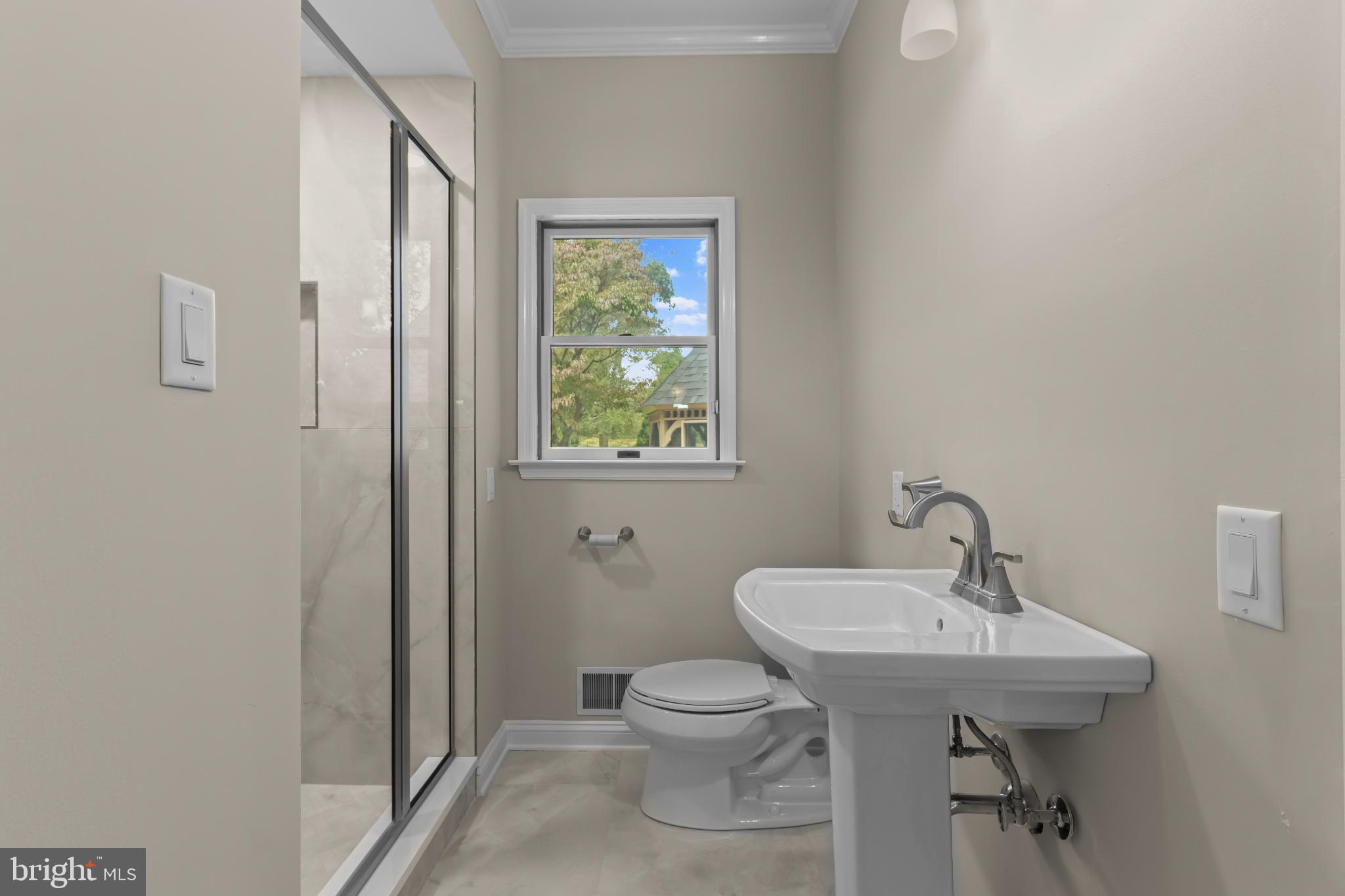 BROADHEAD MANOR - Residential