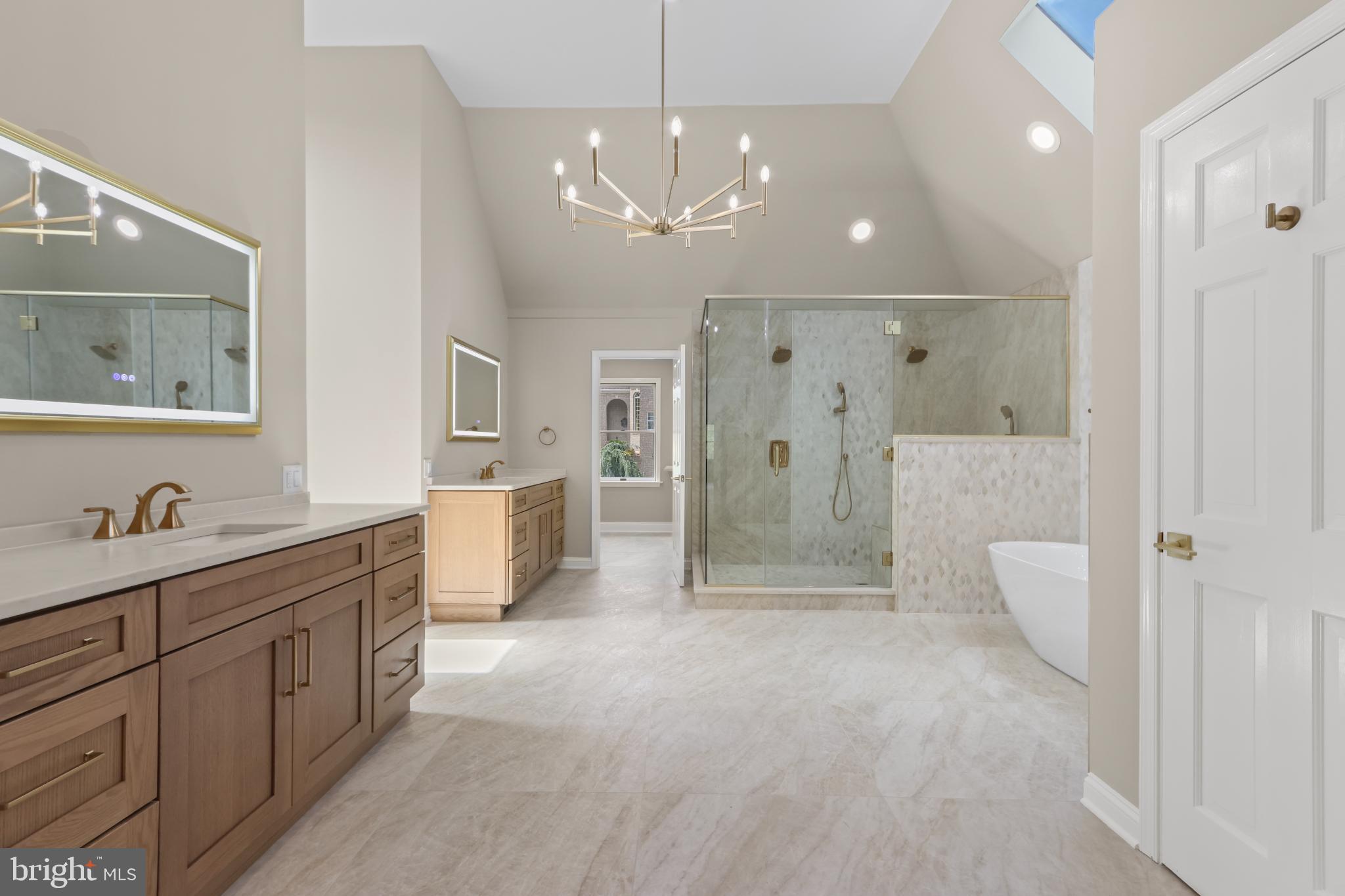 BROADHEAD MANOR - Residential