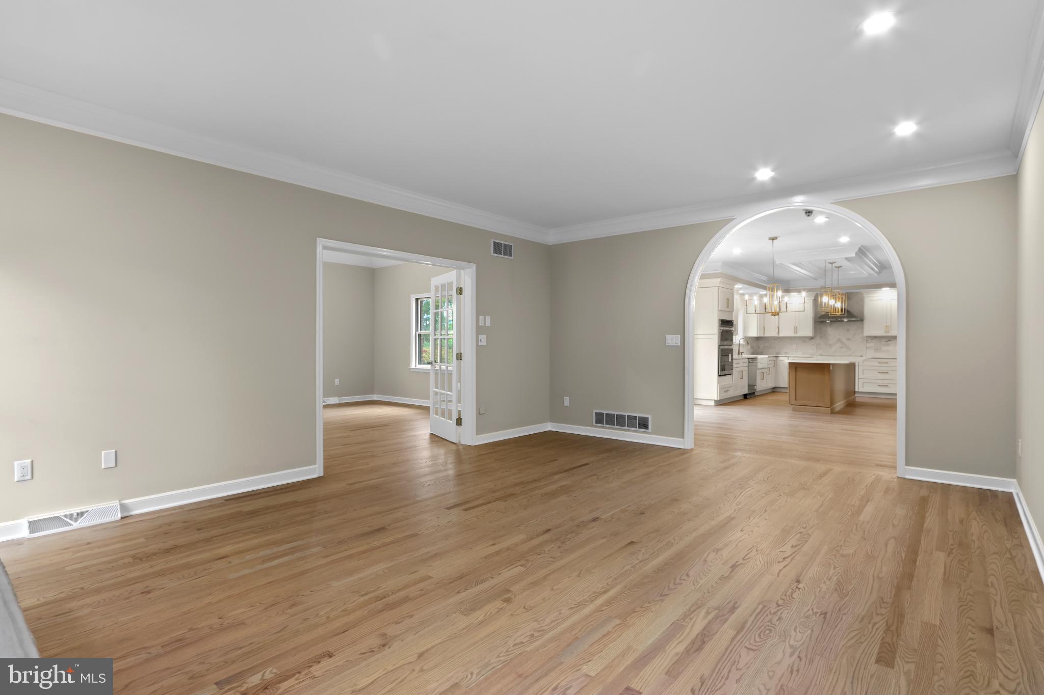 BROADHEAD MANOR - Residential