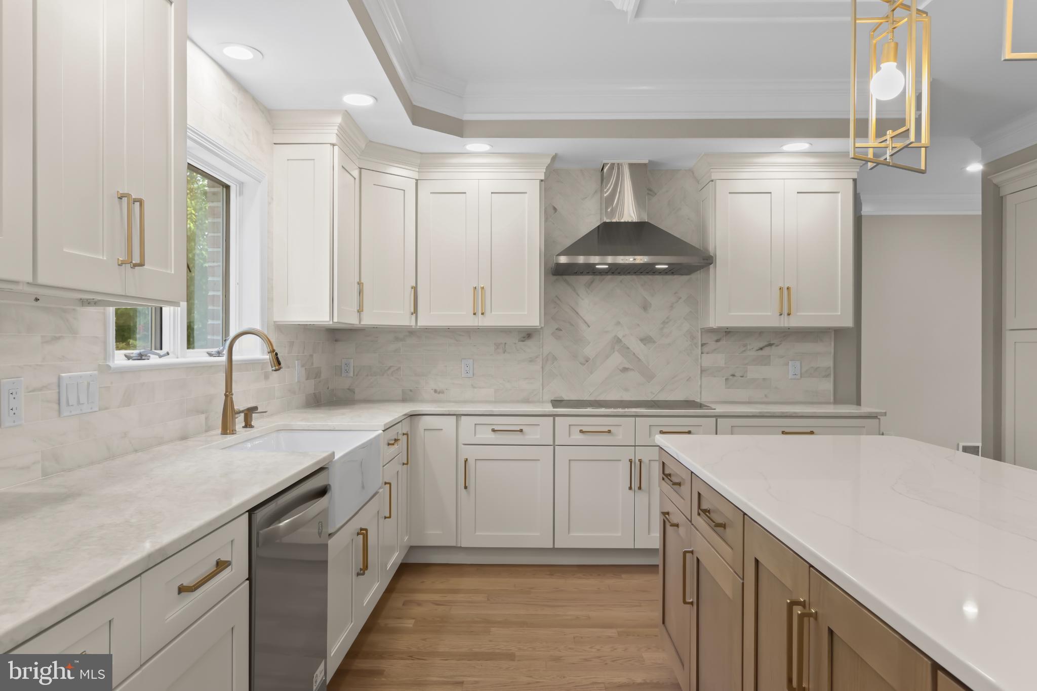 BROADHEAD MANOR - Residential