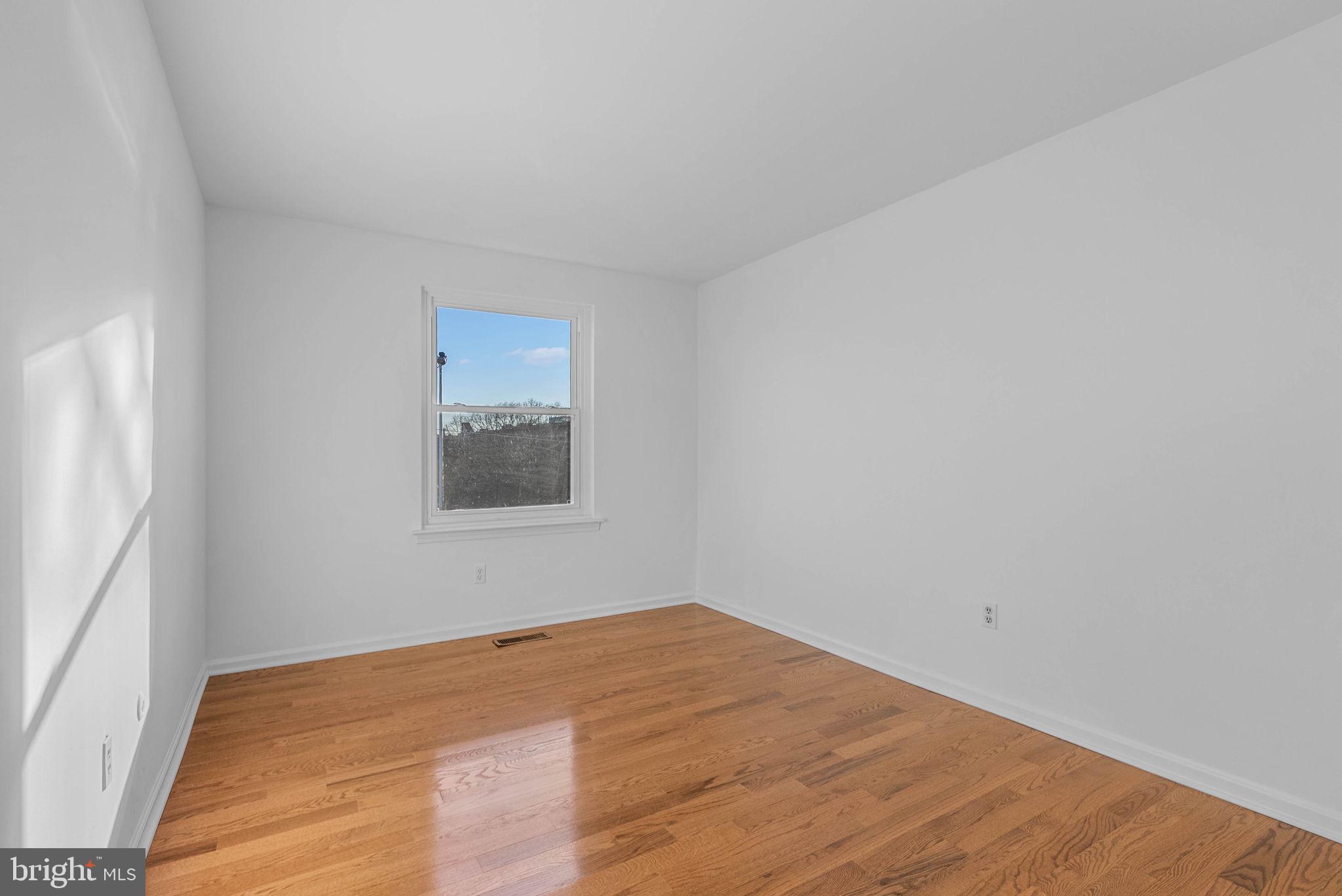 GRADUATE HOSPITAL - Residential Lease