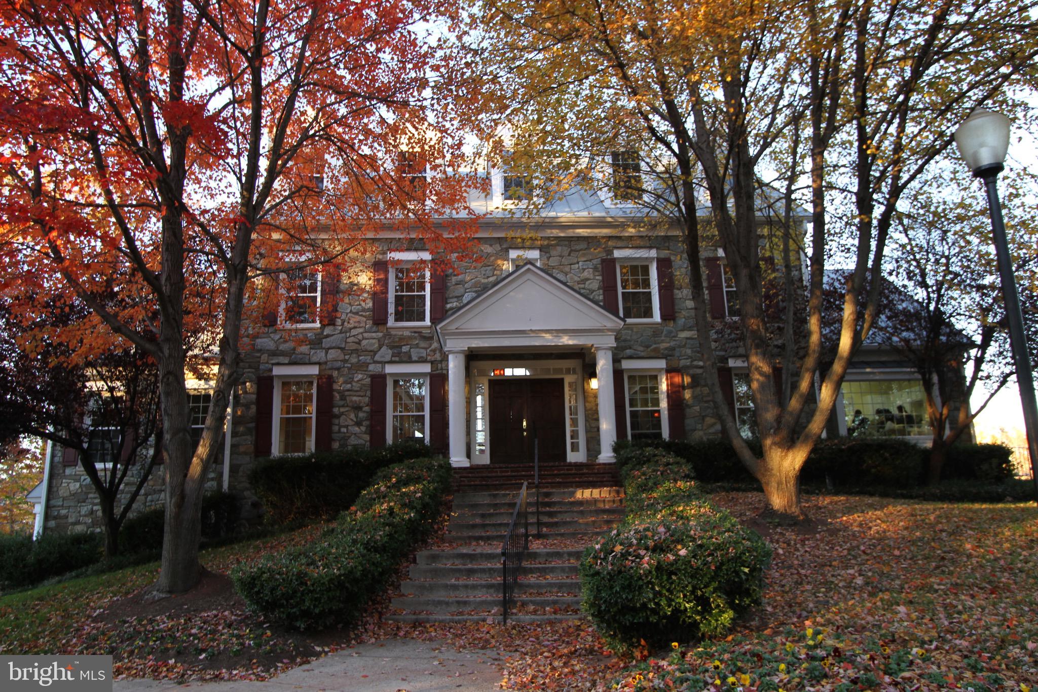 POTOMAC LAKES - Residential