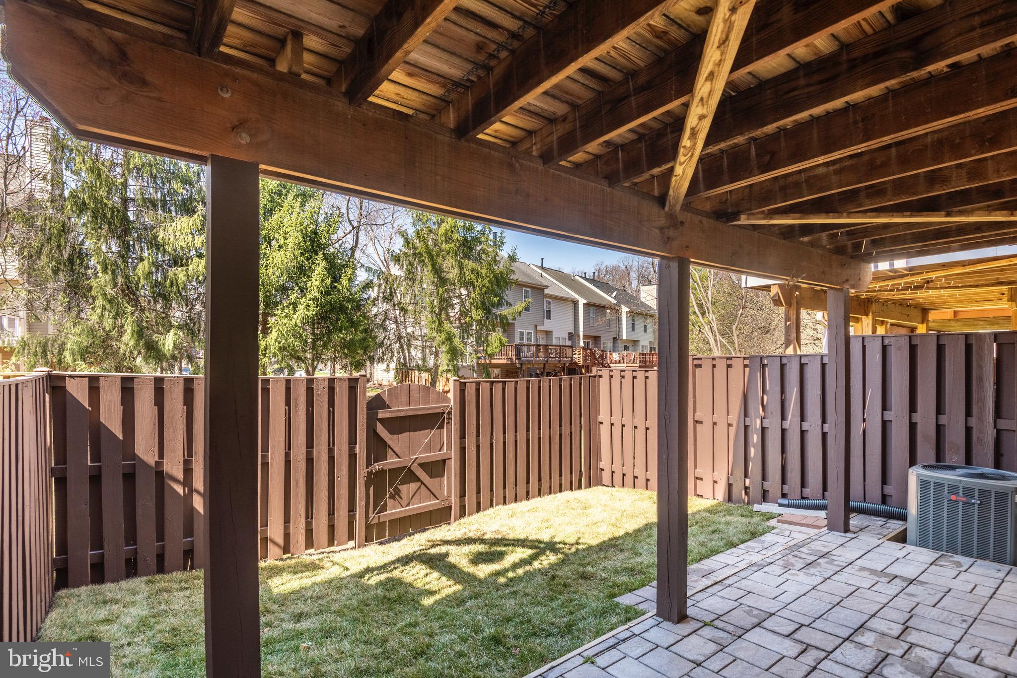 POTOMAC LAKES - Residential