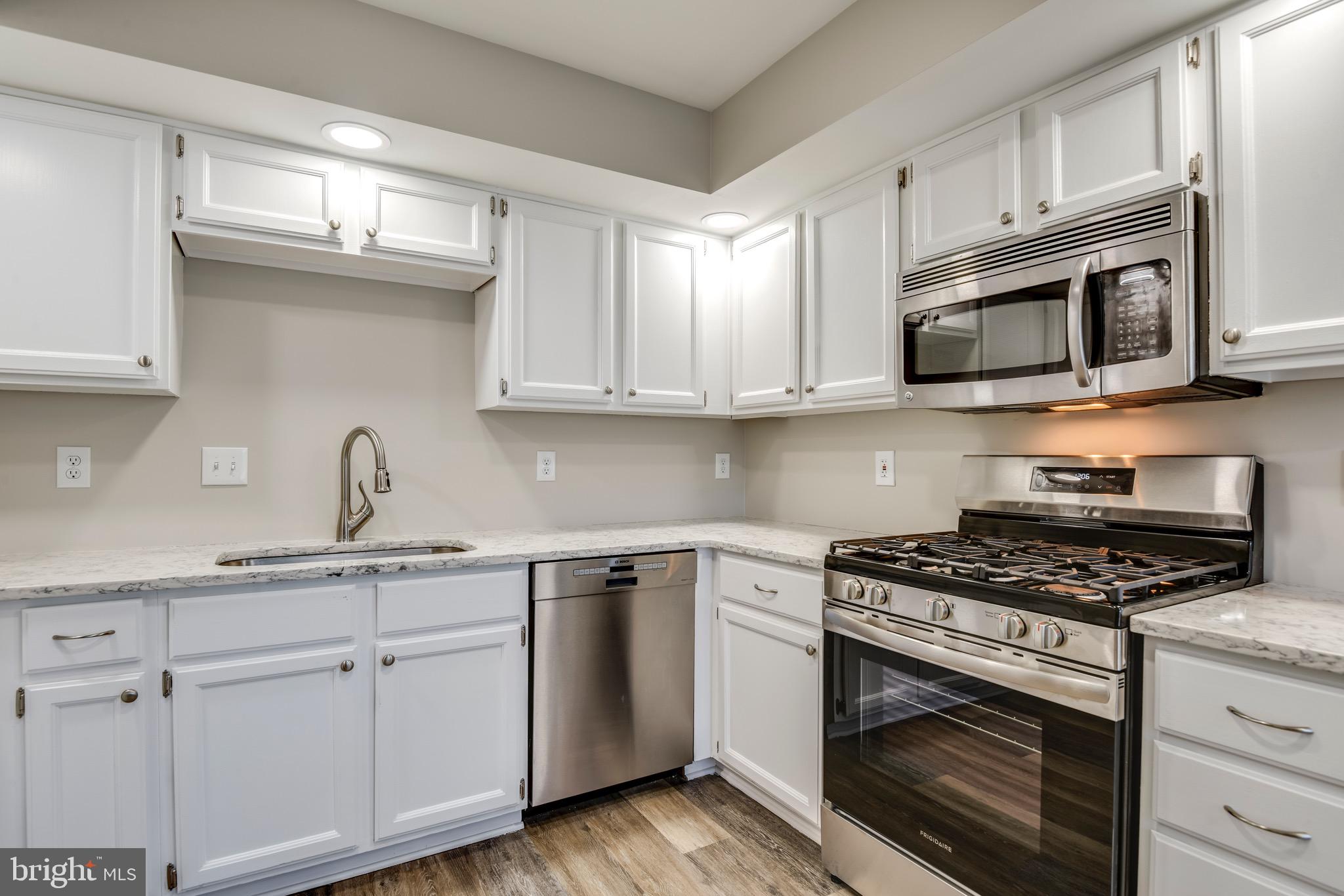 POTOMAC LAKES - Residential