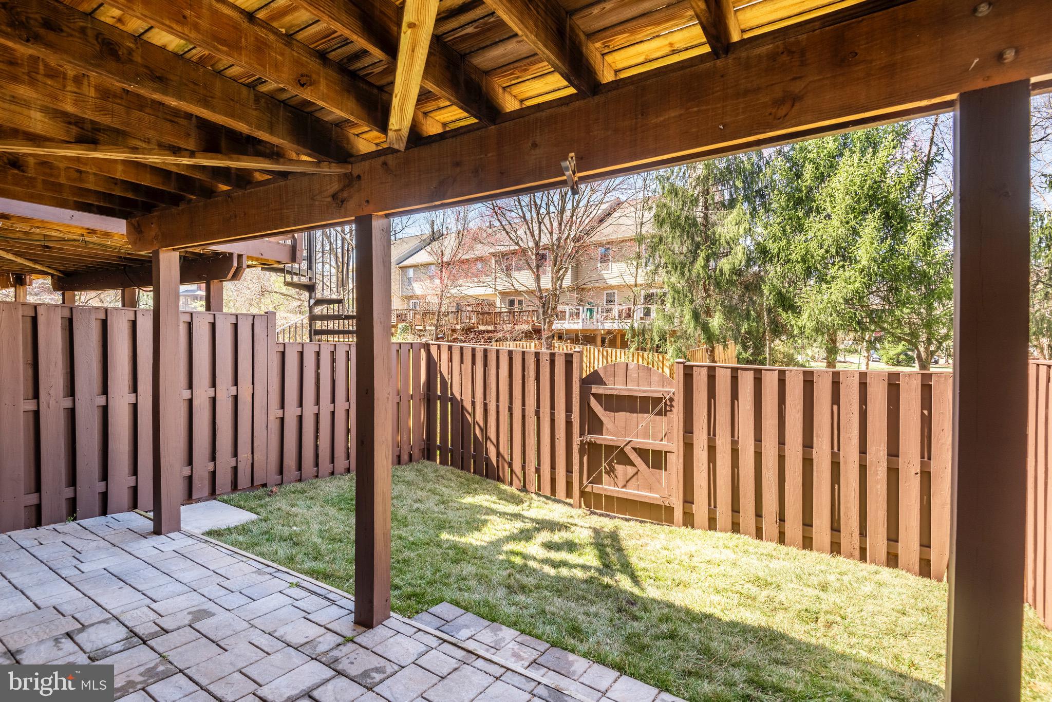 POTOMAC LAKES - Residential