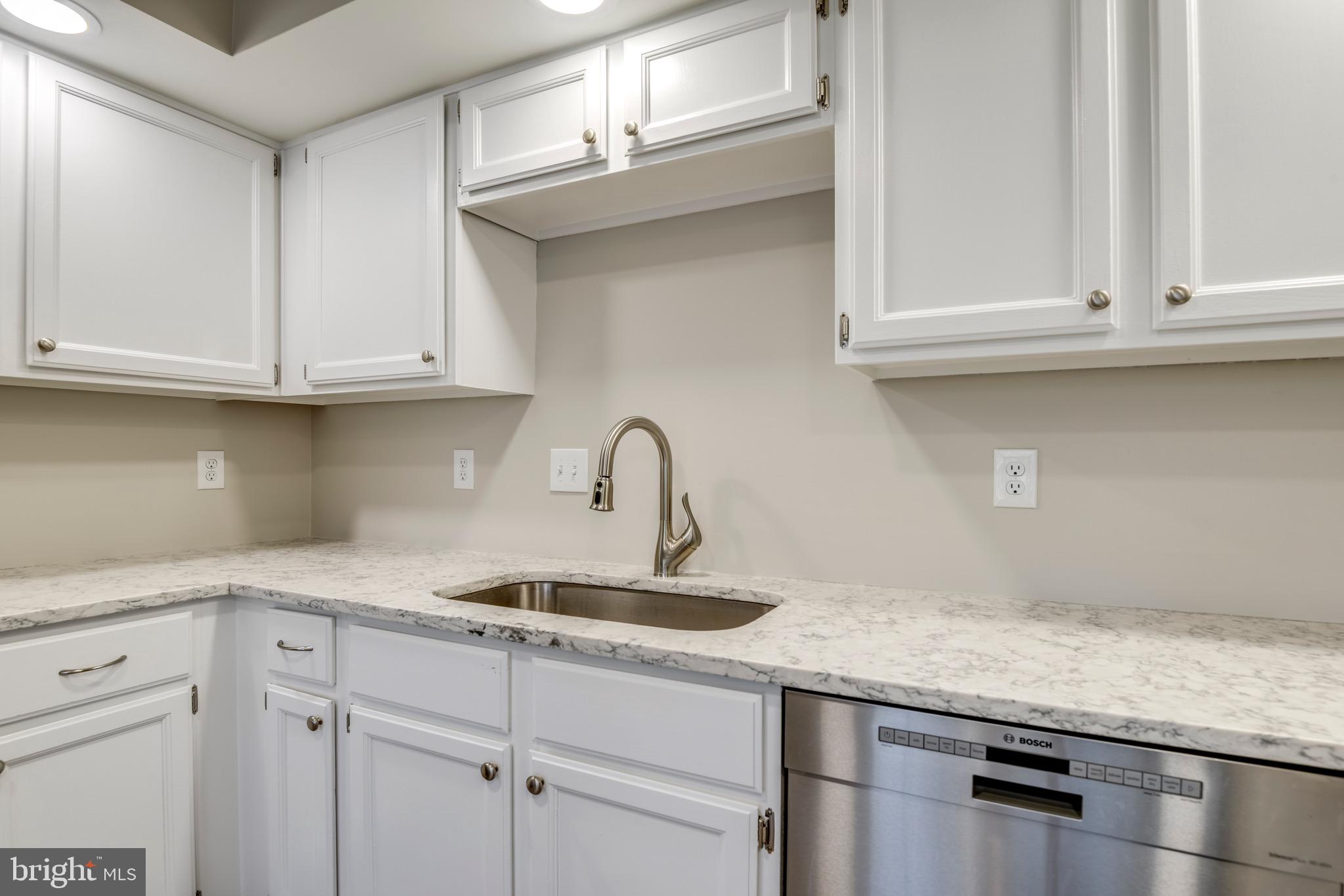 POTOMAC LAKES - Residential