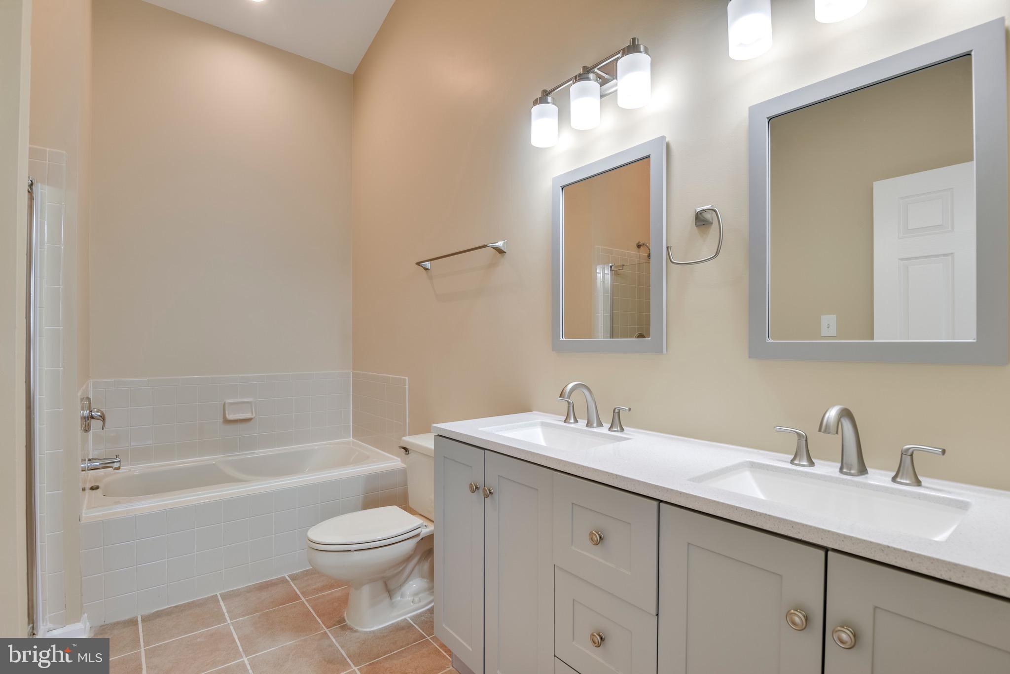 POTOMAC LAKES - Residential