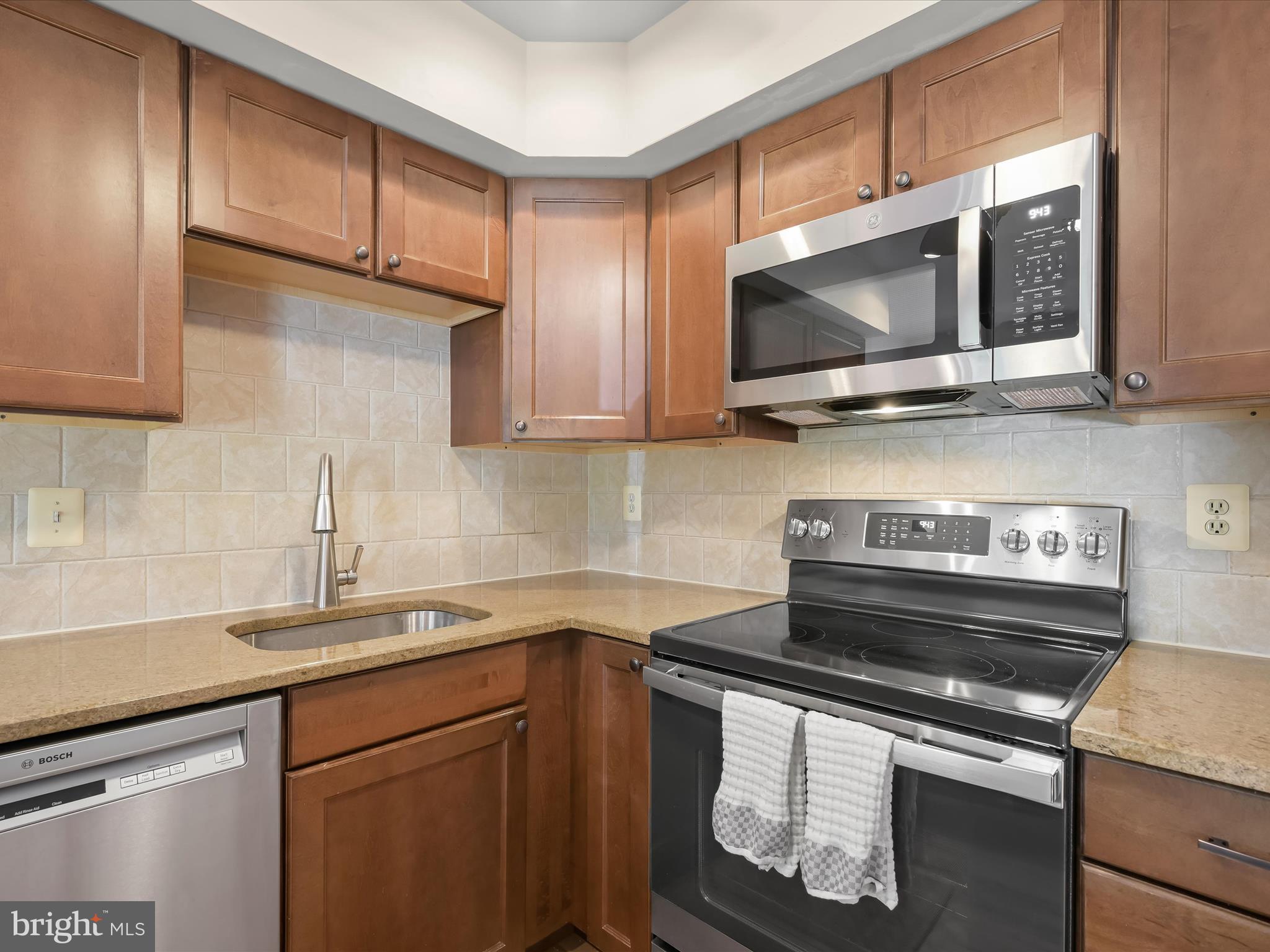 DORSEY HALL - Residential