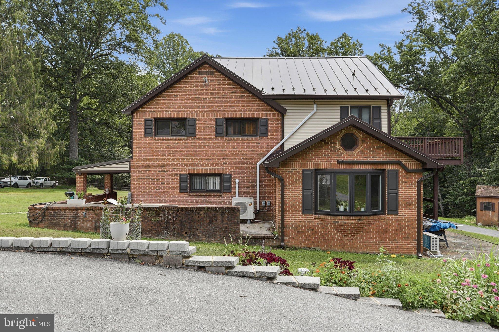 1220 BROWN ROAD