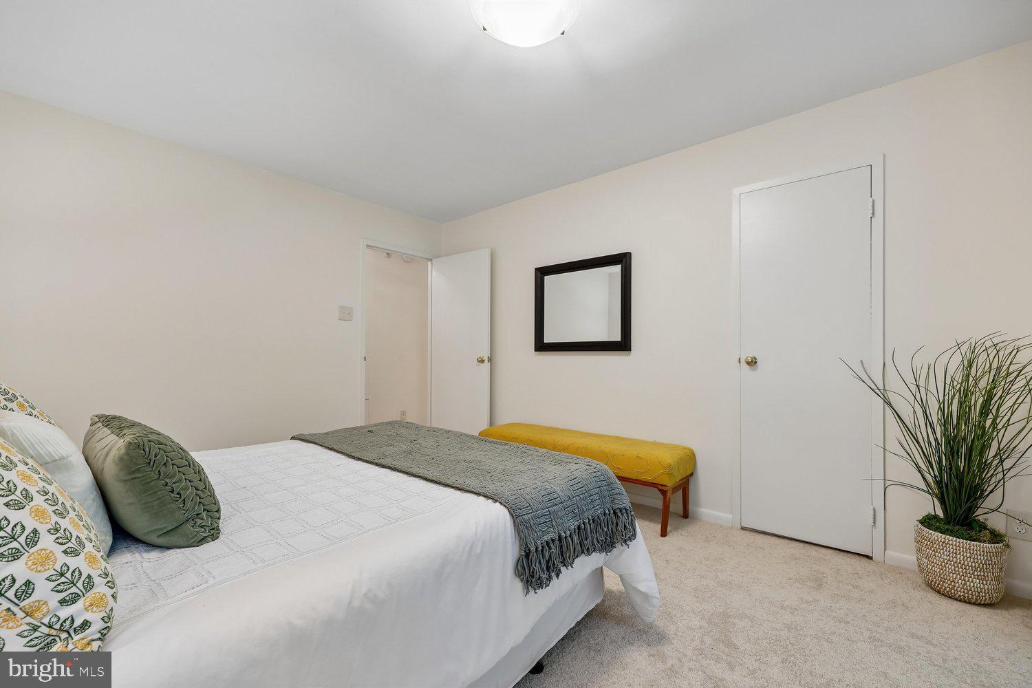 SUMNER VILLAGE - Residential