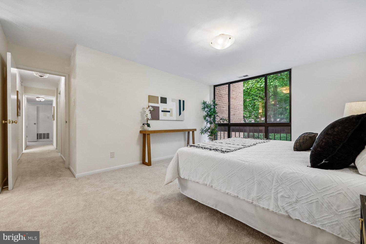 SUMNER VILLAGE - Residential