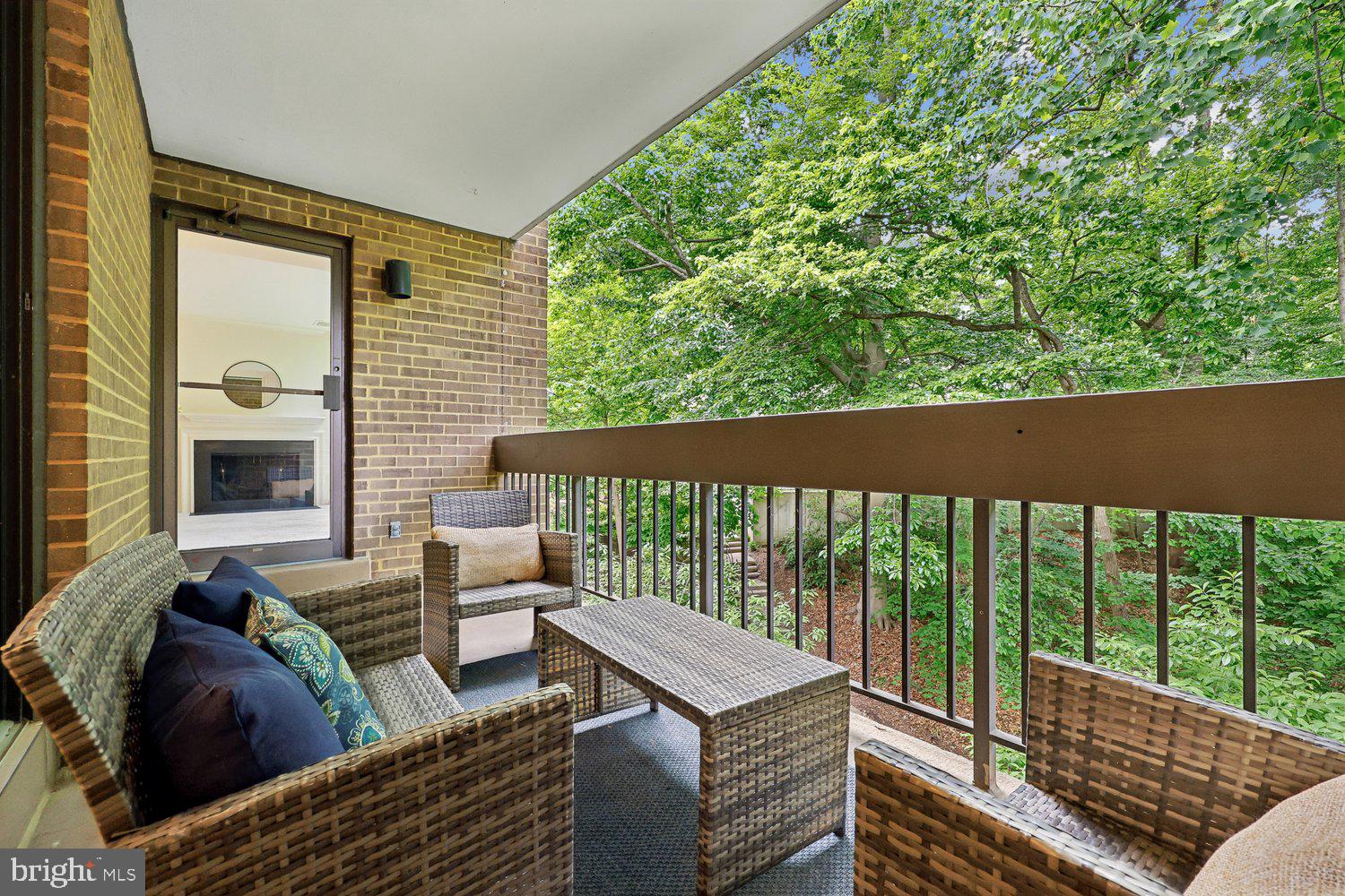 SUMNER VILLAGE - Residential