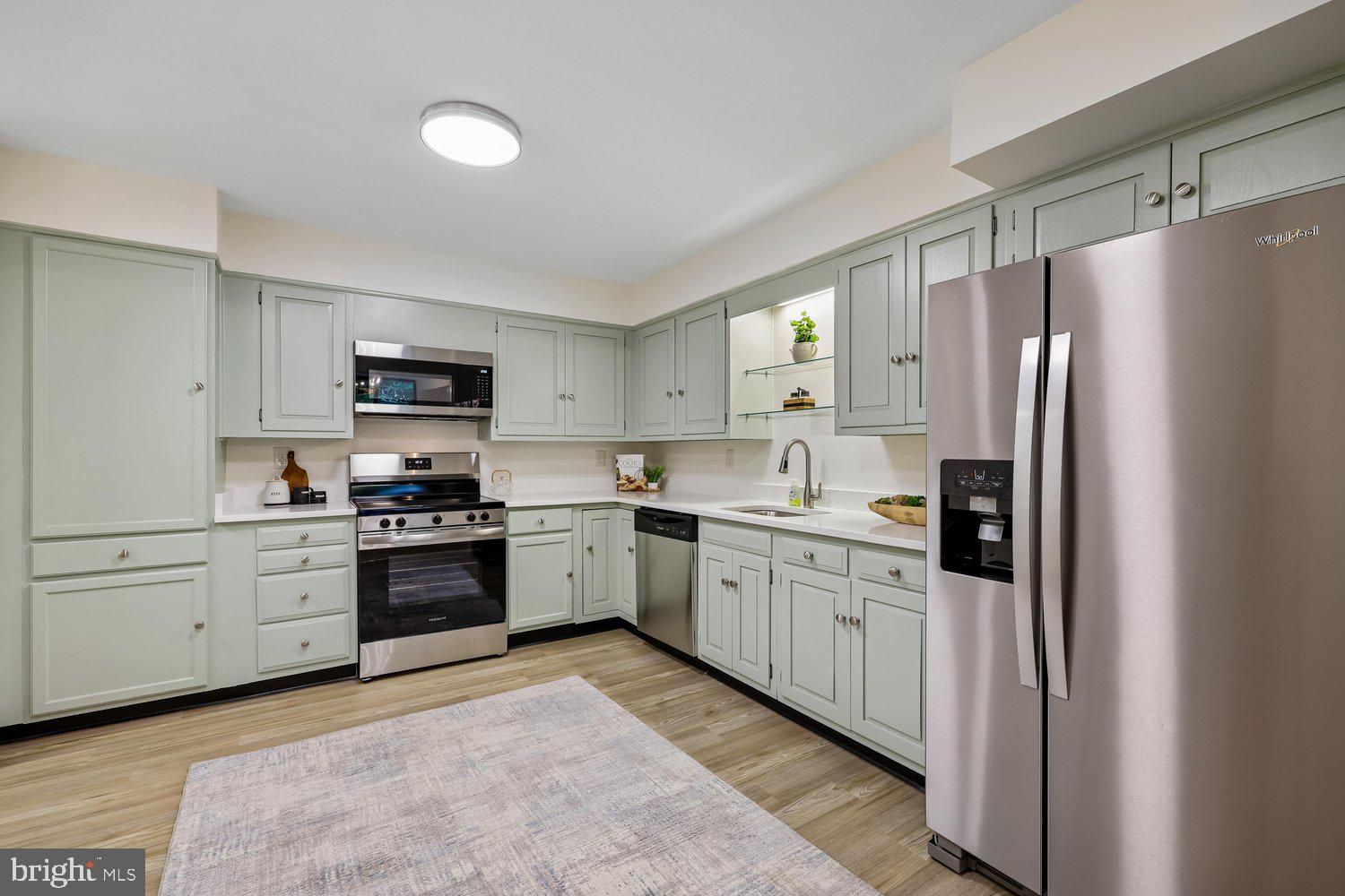 SUMNER VILLAGE - Residential