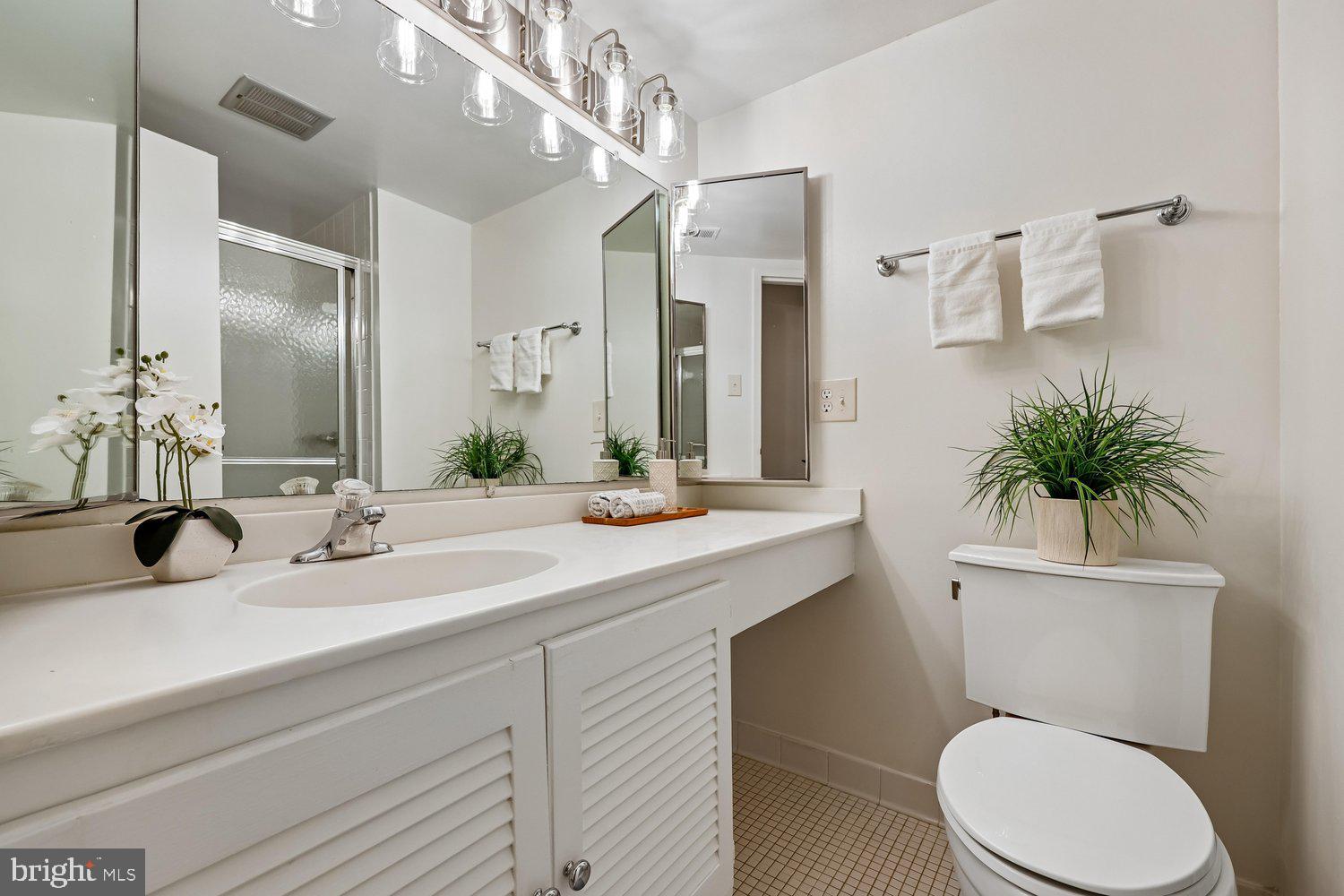 SUMNER VILLAGE - Residential