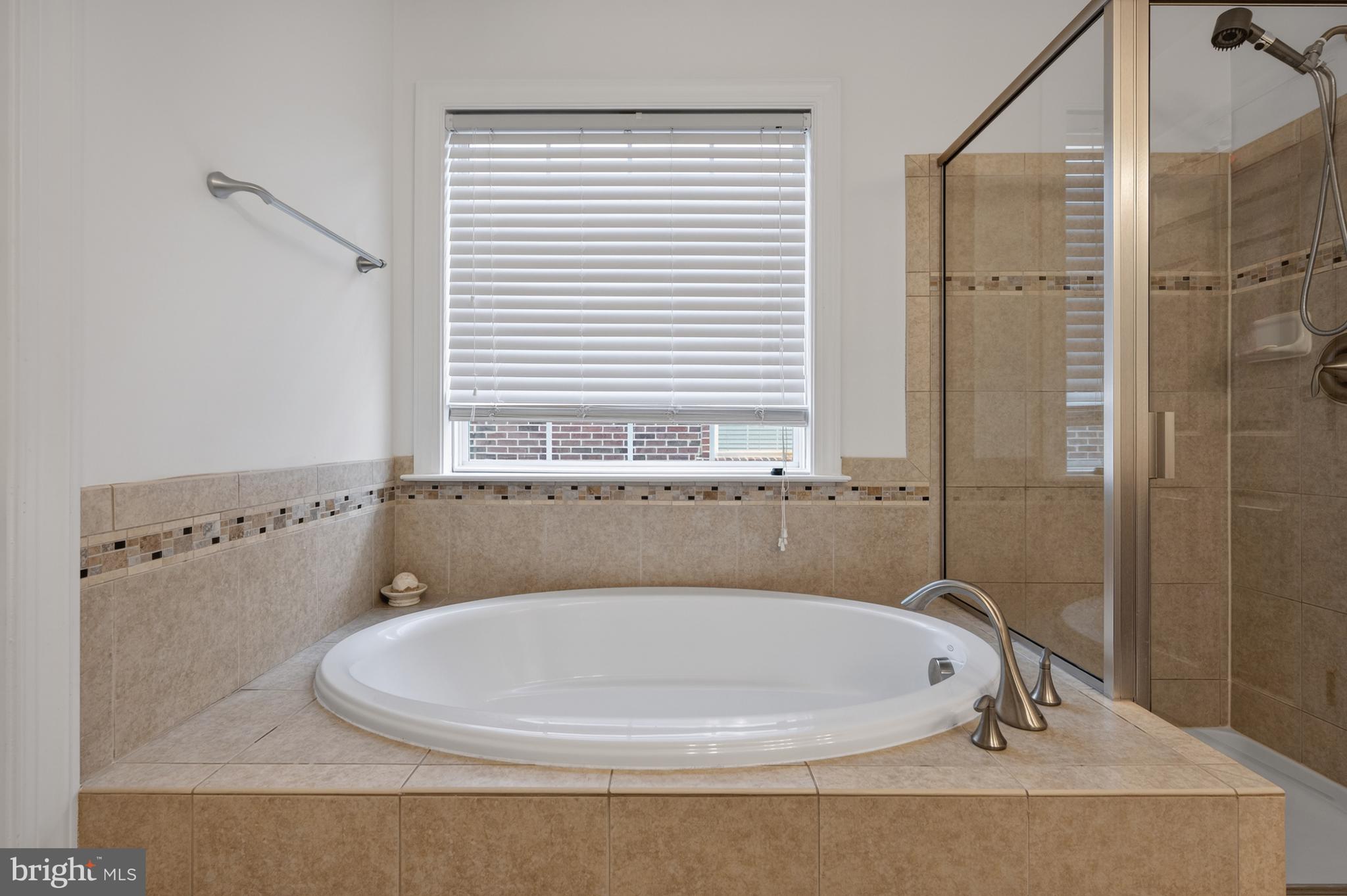 HUNTINGTON MEWS - Residential