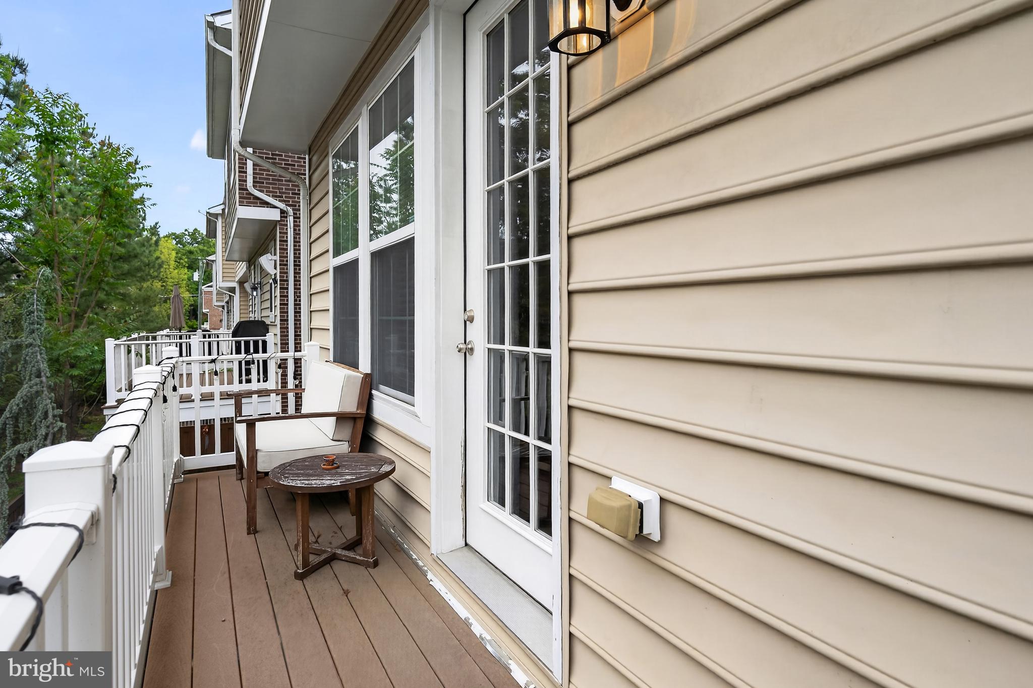 HUNTINGTON MEWS - Residential
