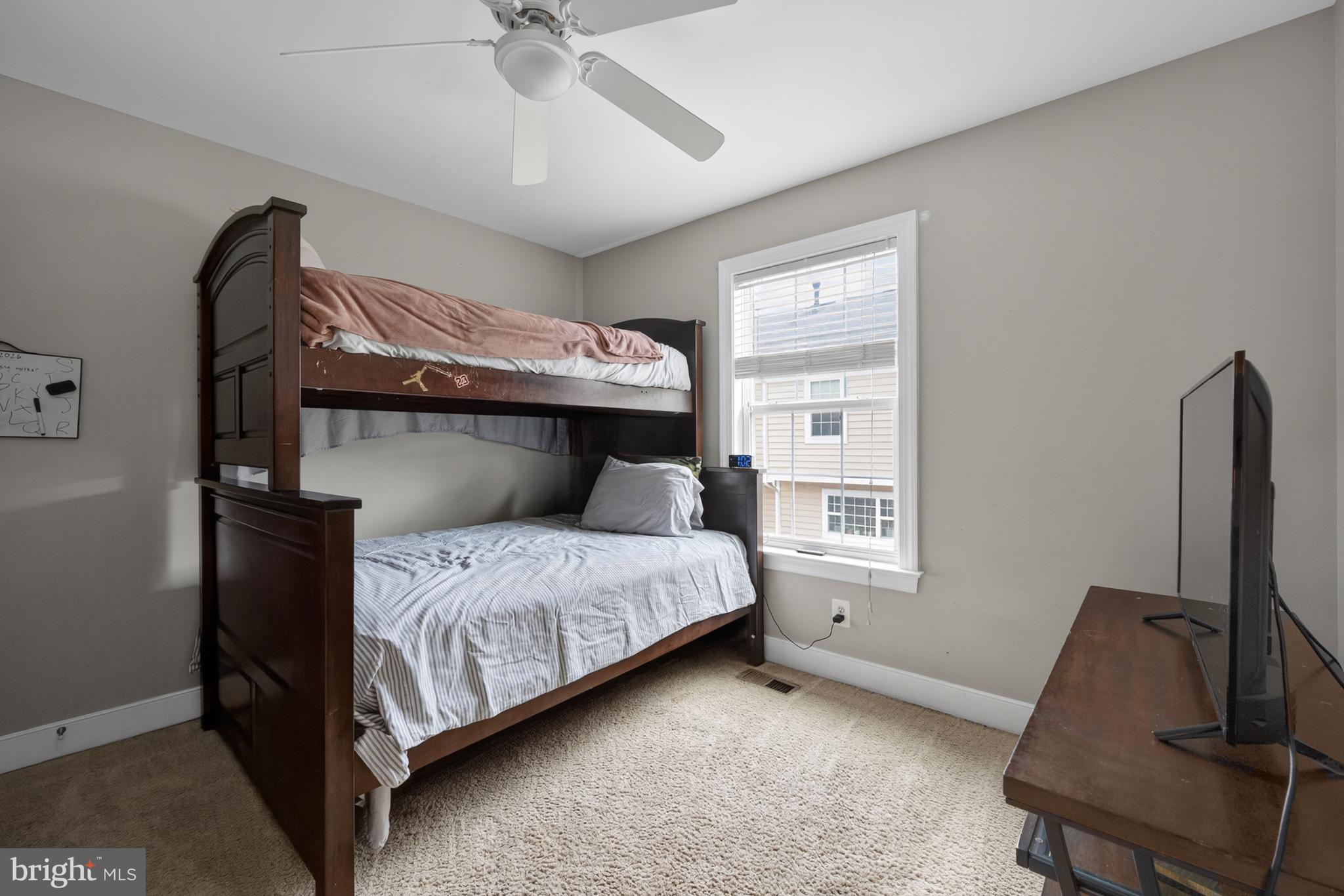 HUNTINGTON MEWS - Residential