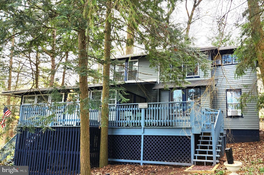 Photo of 110 Brown Avenue, MOUNT GRETNA, PA 17064 (MLS # PALN2019910)