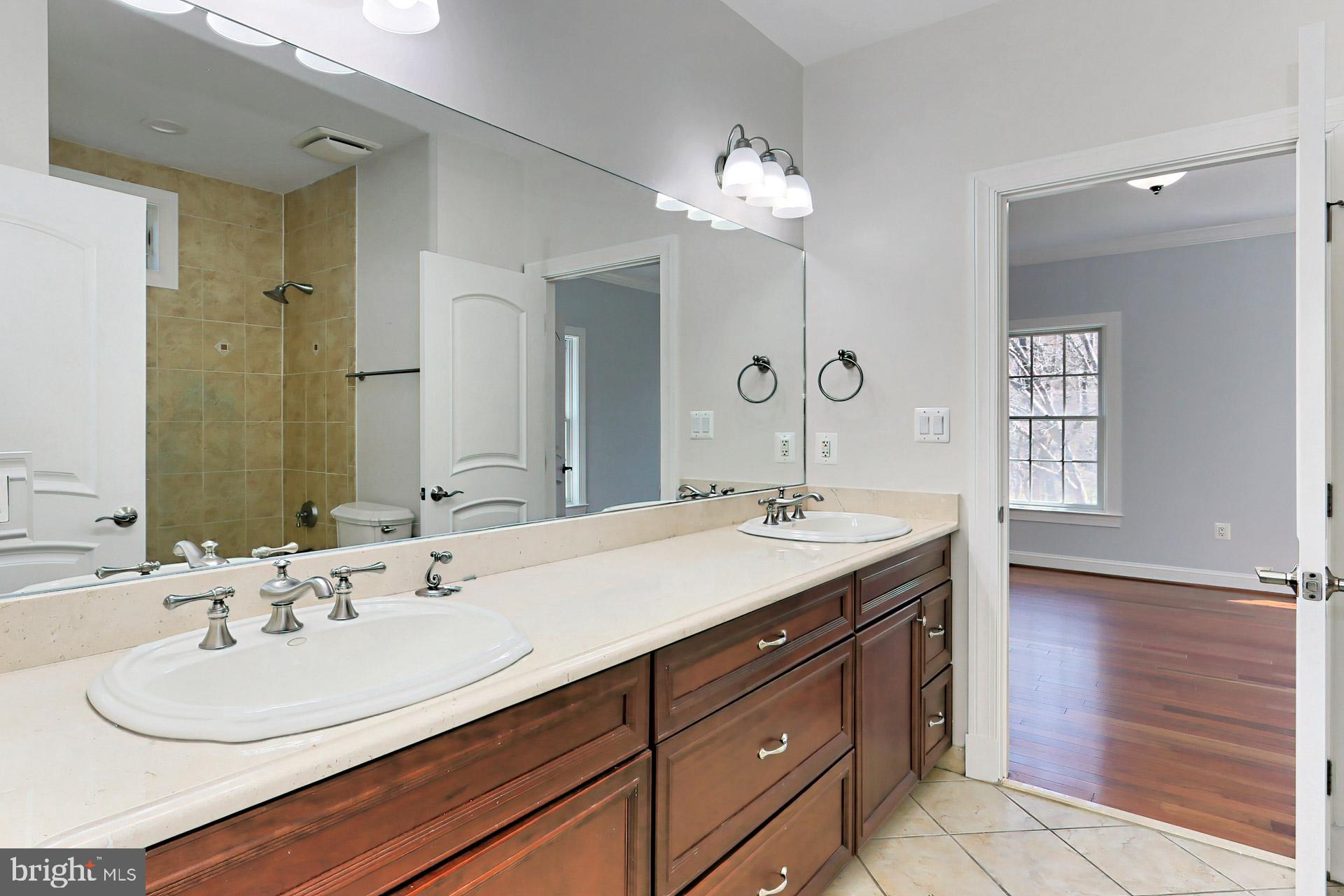 CARTERS GROVE - Residential