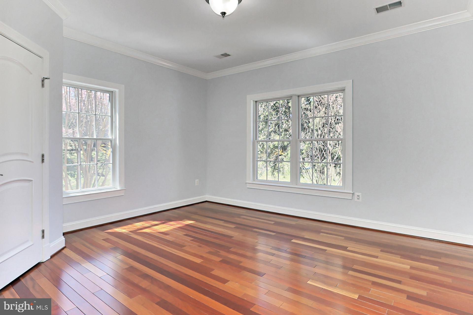 CARTERS GROVE - Residential