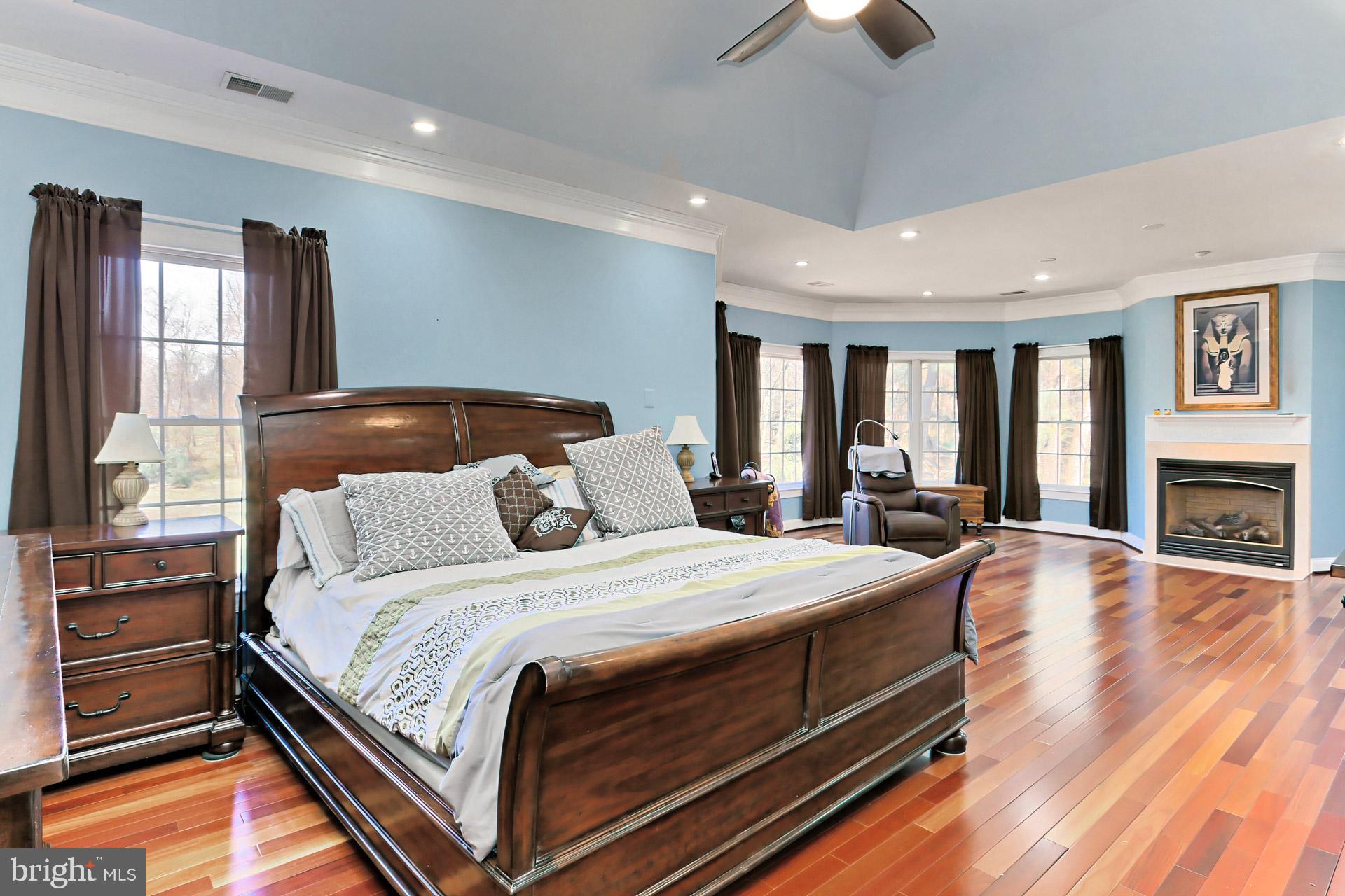 CARTERS GROVE - Residential