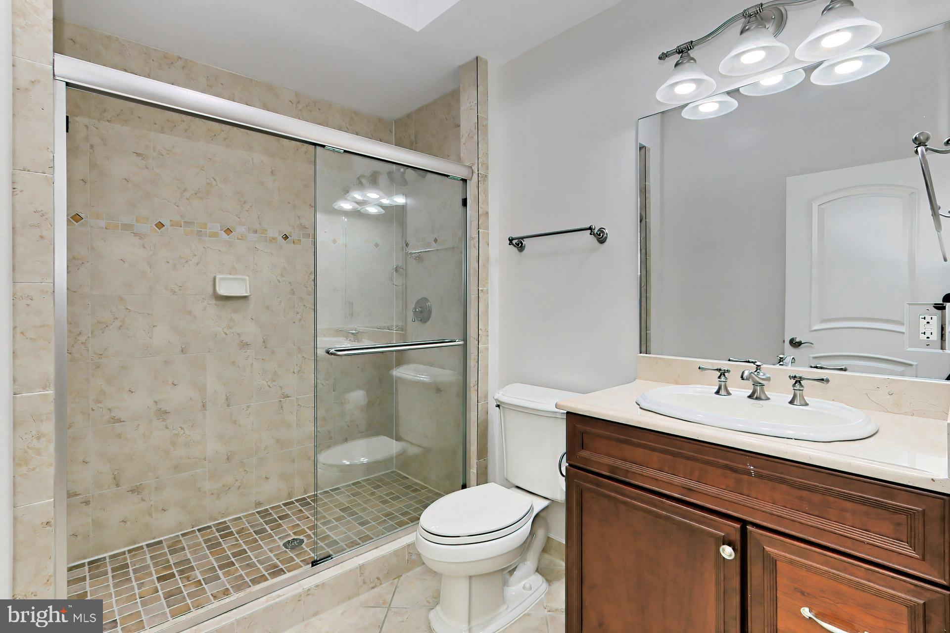 CARTERS GROVE - Residential