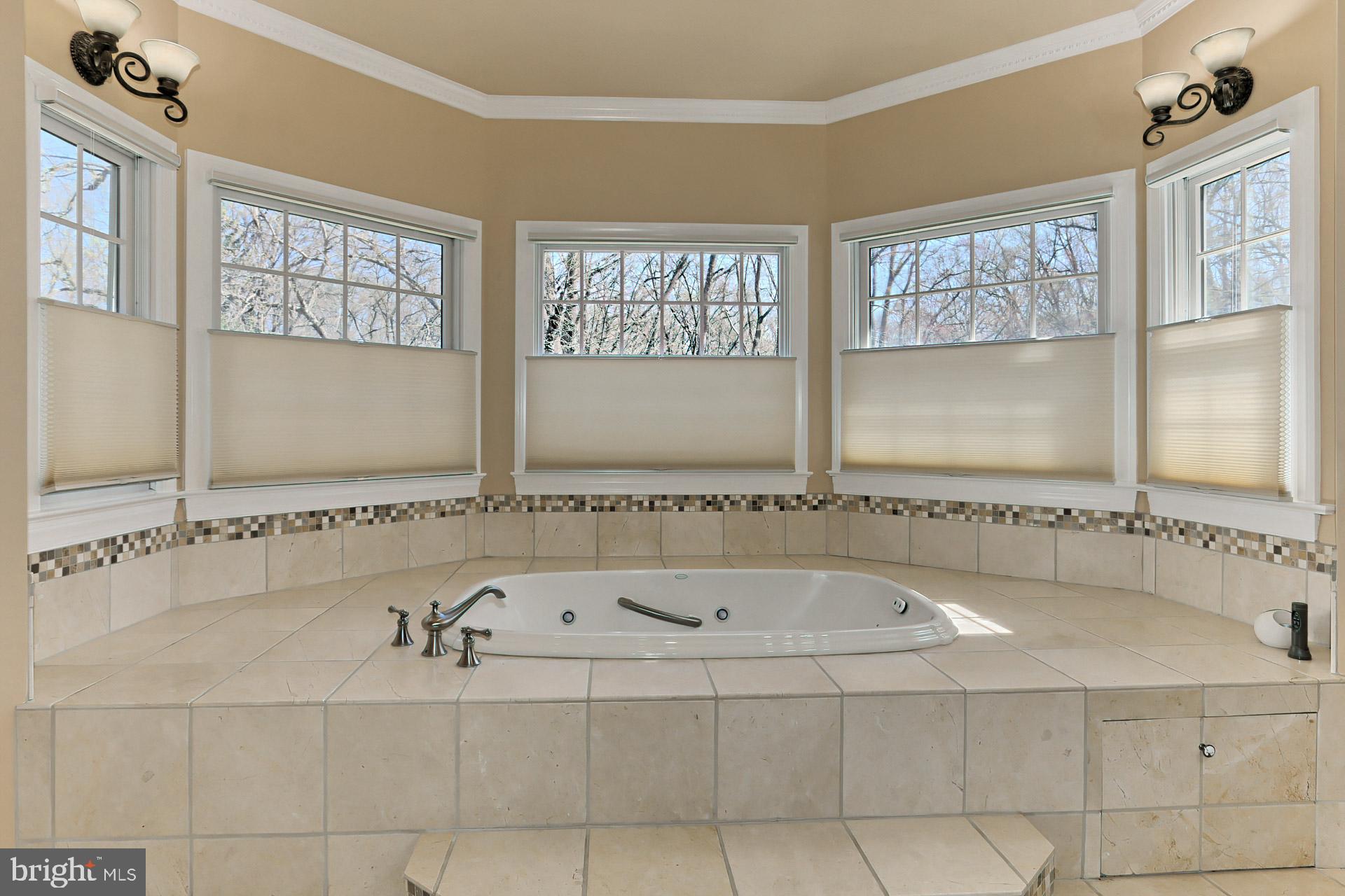 CARTERS GROVE - Residential