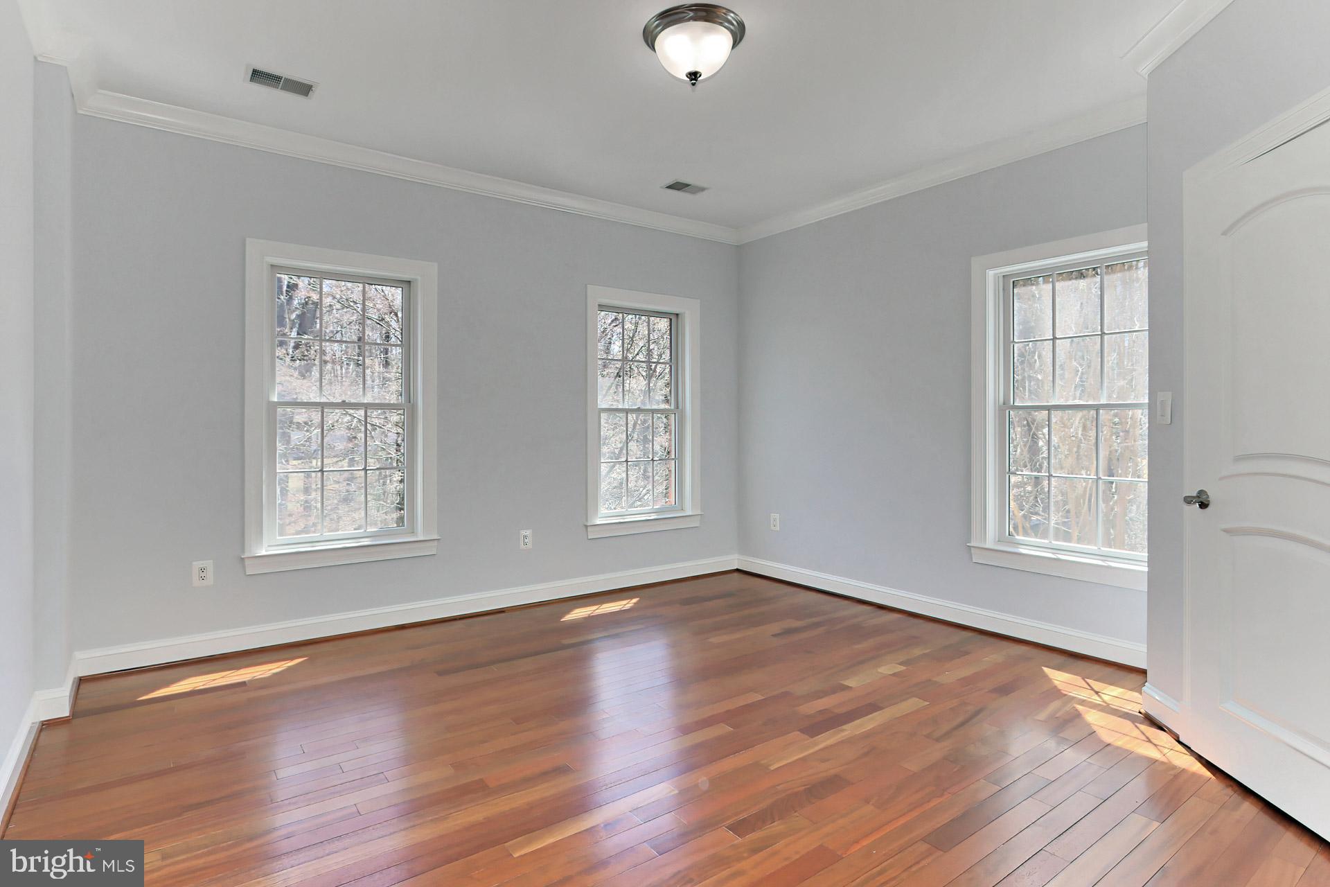 CARTERS GROVE - Residential