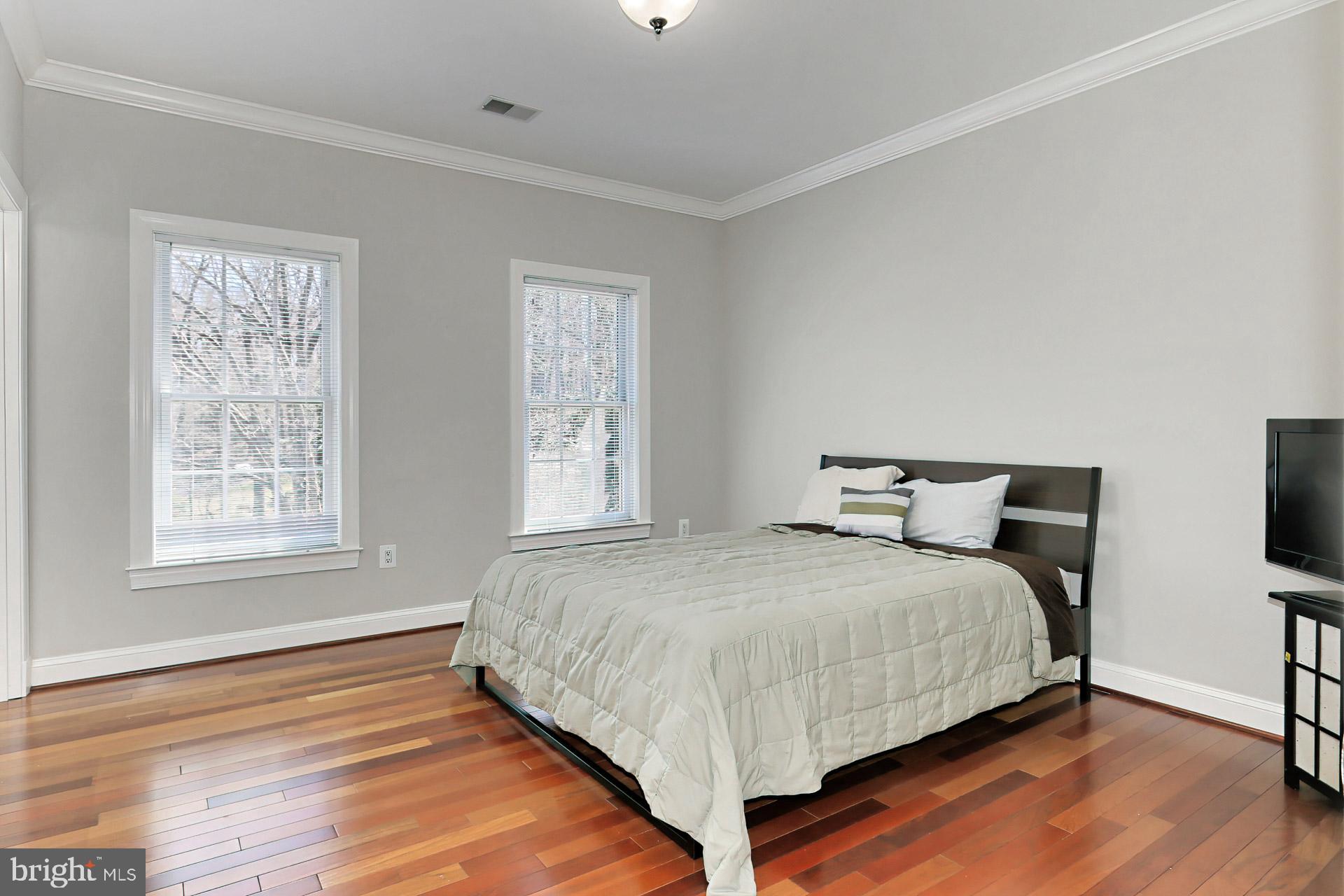 CARTERS GROVE - Residential