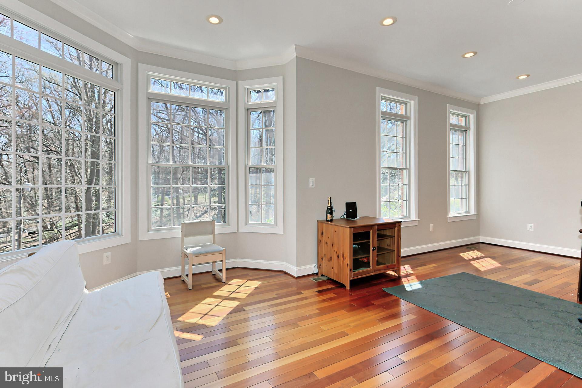 CARTERS GROVE - Residential