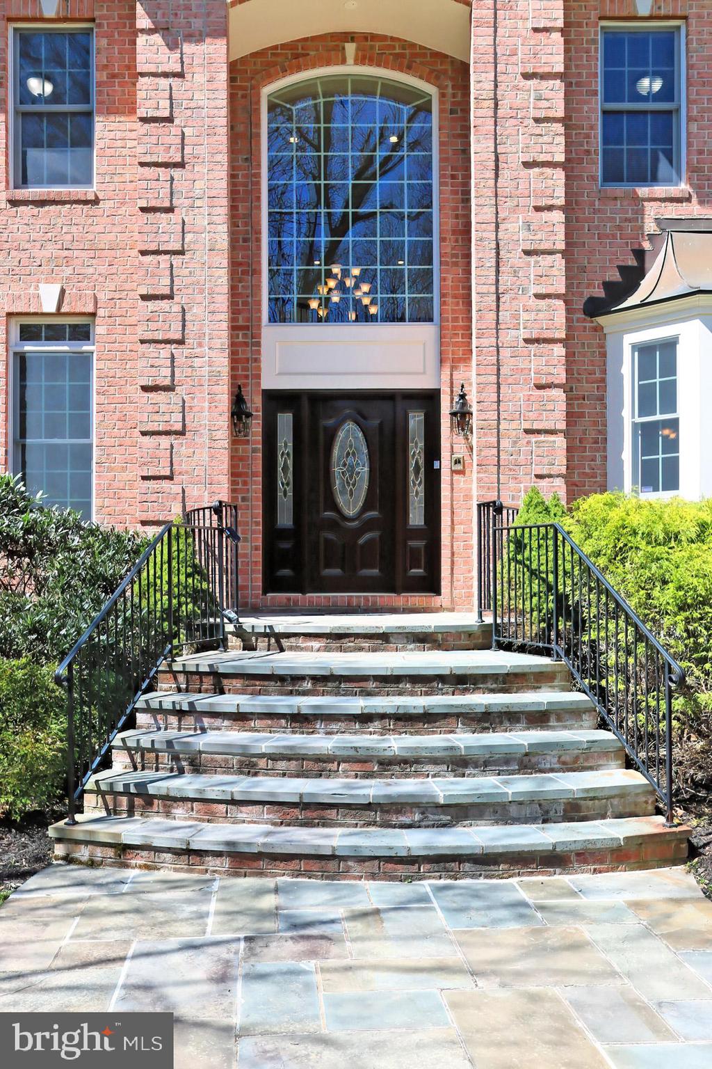 CARTERS GROVE - Residential