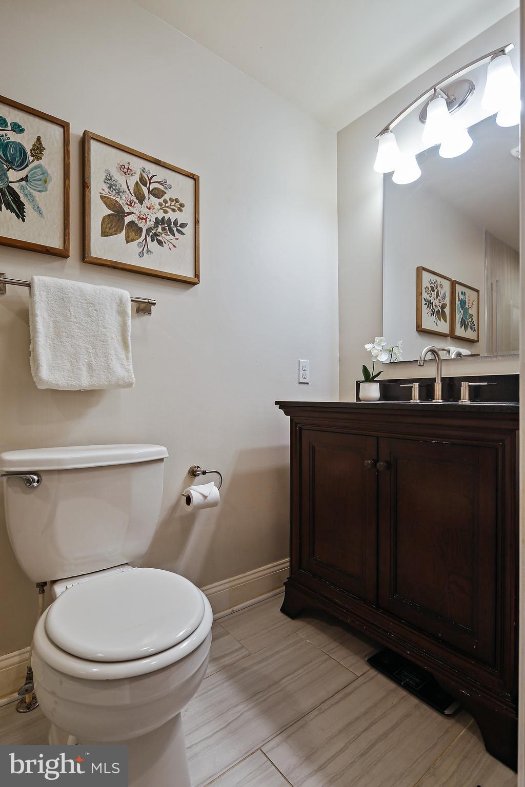 LOCUST POINT - Residential