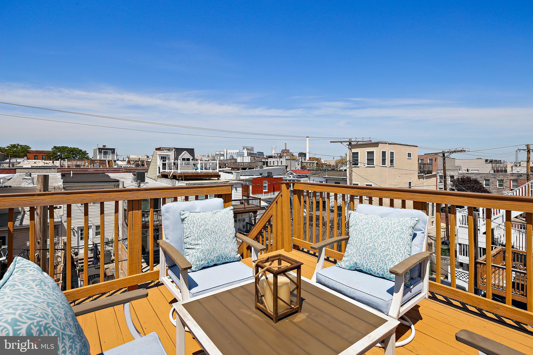 LOCUST POINT - Residential